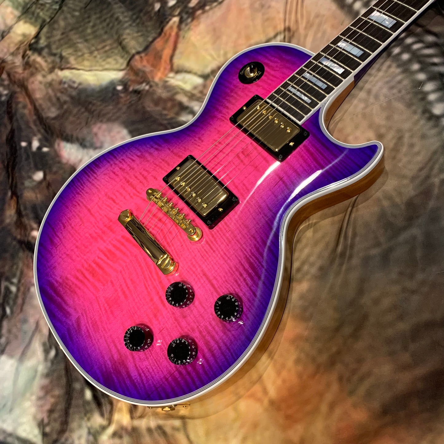 EXOTIC 🦄💋! 2024 Gibson Custom Shop Les Paul Custom Axcess Neon Burst AAA F Figured Flamed Desert Sunset Trans Pink Purple Violet Black Ebony Fretboard Full Gloss ‘57 Classic M2M Made To Measure Bengal Burst ABR-1 Stopbar PRS Orianthi Blooming Lotus Glow