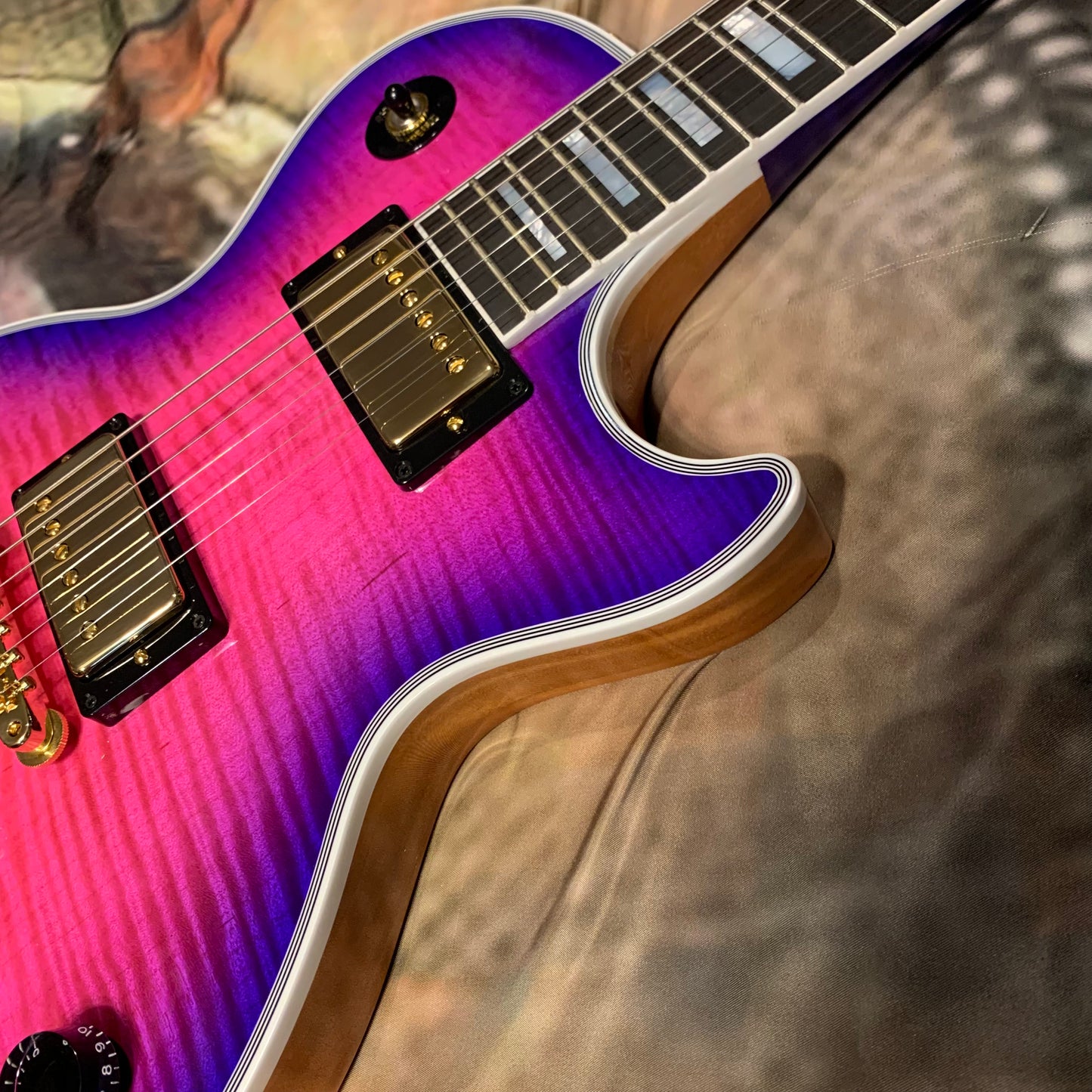 EXOTIC 🦄💋! 2024 Gibson Custom Shop Les Paul Custom Axcess Neon Burst AAA F Figured Flamed Desert Sunset Trans Pink Purple Violet Black Ebony Fretboard Full Gloss ‘57 Classic M2M Made To Measure Bengal Burst ABR-1 Stopbar PRS Orianthi Blooming Lotus Glow