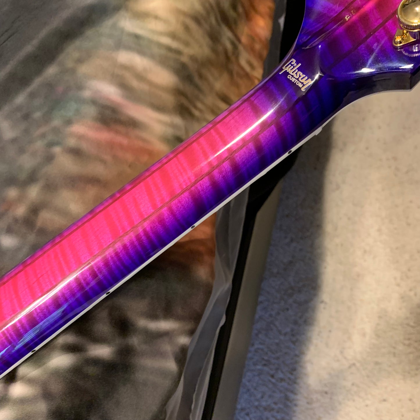 EXOTIC 🦄💋! 2024 Gibson Custom Shop Les Paul Custom Axcess Neon Burst AAA F Figured Flamed Desert Sunset Trans Pink Purple Violet Black Ebony Fretboard Full Gloss ‘57 Classic M2M Made To Measure Bengal Burst ABR-1 Stopbar PRS Orianthi Blooming Lotus Glow