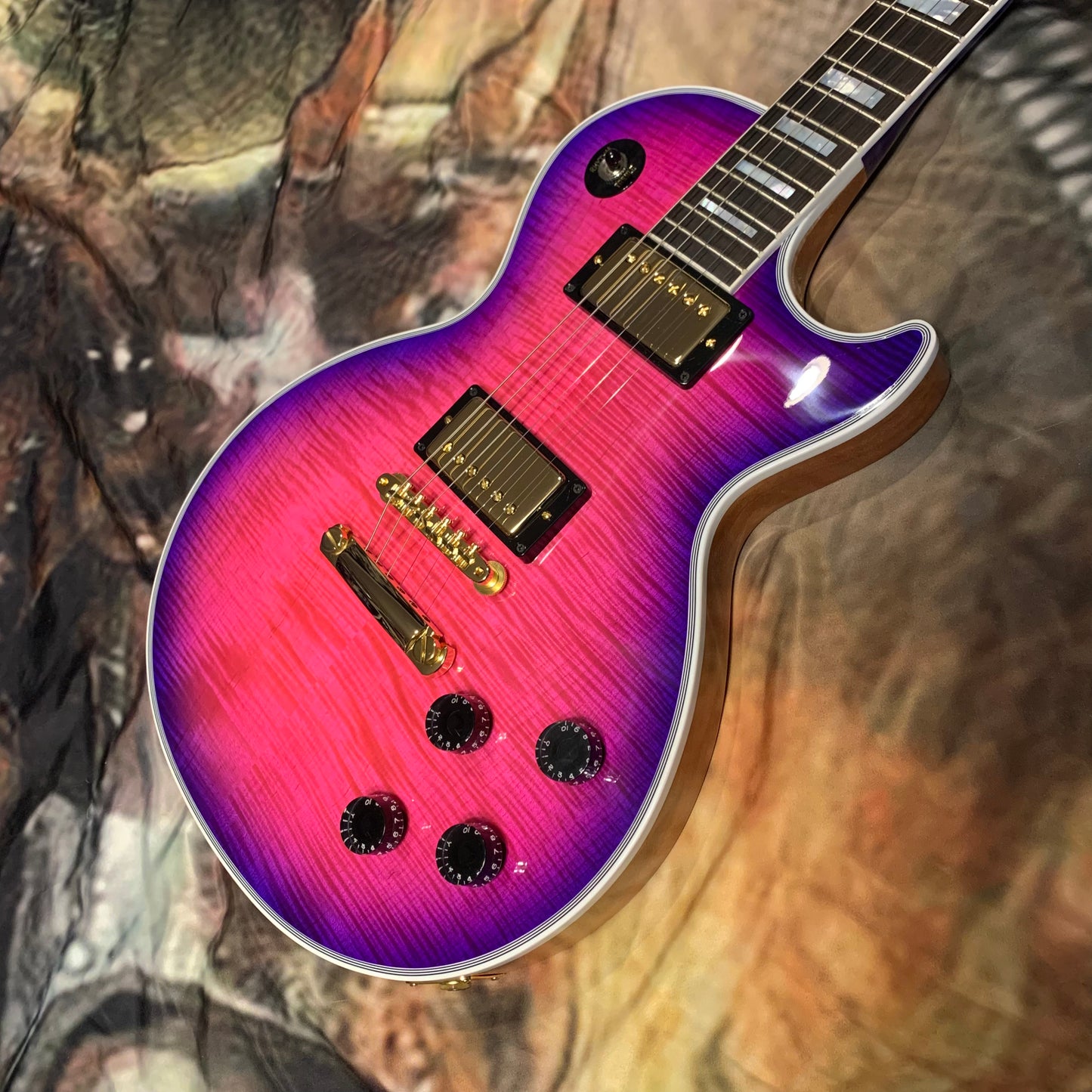 EXOTIC 🦄💋! 2024 Gibson Custom Shop Les Paul Custom Axcess Neon Burst AAA F Figured Flamed Desert Sunset Trans Pink Purple Violet Black Ebony Fretboard Full Gloss ‘57 Classic M2M Made To Measure Bengal Burst ABR-1 Stopbar PRS Orianthi Blooming Lotus Glow