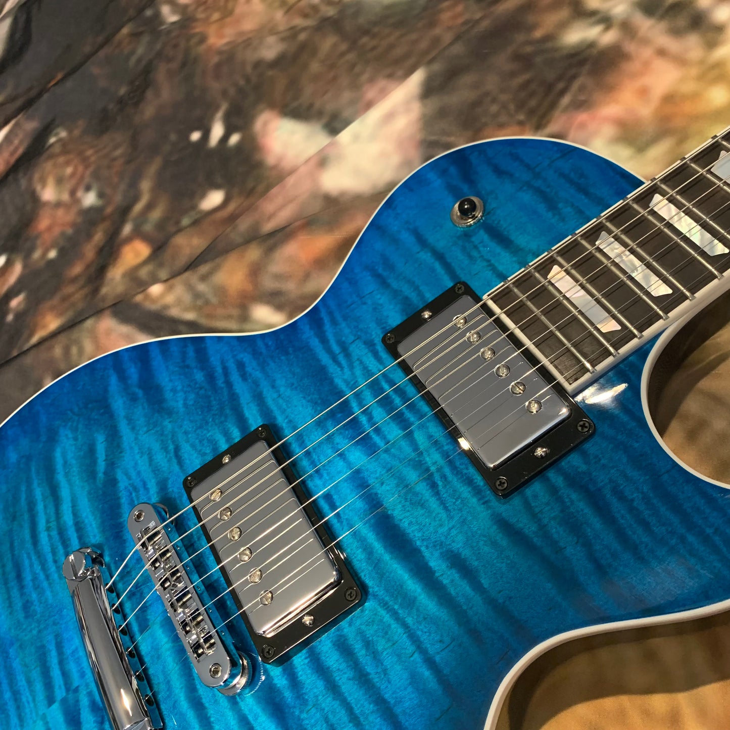 KILLER 😲🌊! 2024 Gibson USA Les Paul Modern Figured Cobalt Burst Ocean Water Blue Blueberry Ebony Fretboard Modern Standard Locking Grover Tuners Chrome Hardware AAA Premium Plus Top Axcess Heel Coil Tap Phase Inversion BurstBucker Pro Pickups