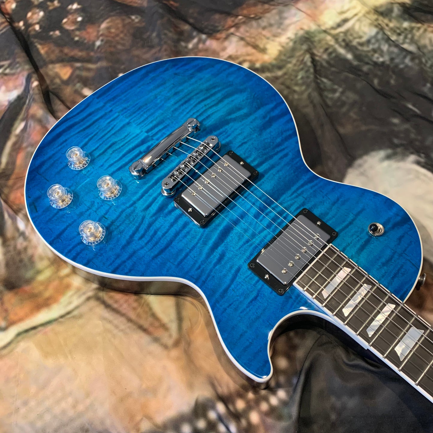 KILLER 😲🌊! 2024 Gibson USA Les Paul Modern Figured Cobalt Burst Ocean Water Blue Blueberry Ebony Fretboard Modern Standard Locking Grover Tuners Chrome Hardware AAA Premium Plus Top Axcess Heel Coil Tap Phase Inversion BurstBucker Pro Pickups