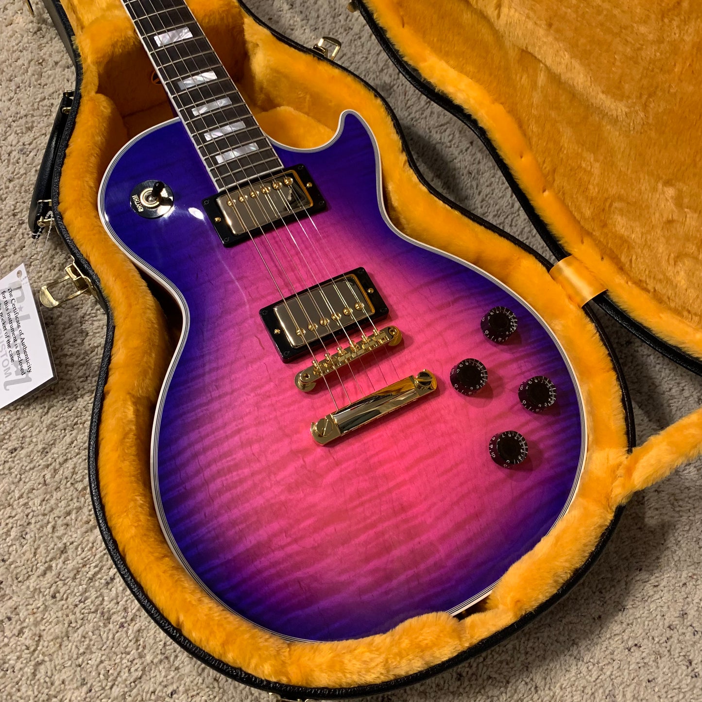 EXOTIC 🦄💋! 2024 Gibson Custom Shop Les Paul Custom Axcess Neon Burst AAA F Figured Flamed Desert Sunset Trans Pink Purple Violet Black Ebony Fretboard Full Gloss ‘57 Classic M2M Made To Measure Bengal Burst ABR-1 Stopbar PRS Orianthi Blooming Lotus Glow