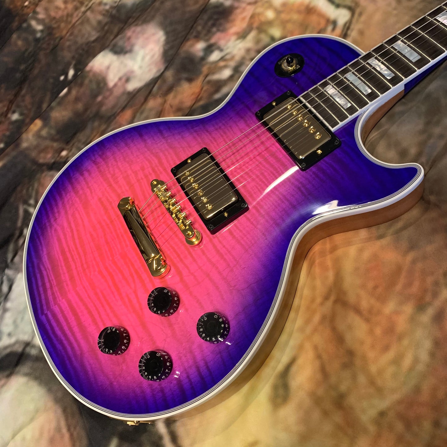 EXOTIC 🦄💋! 2024 Gibson Custom Shop Les Paul Custom Axcess Neon Burst AAA F Figured Flamed Desert Sunset Trans Pink Purple Violet Black Ebony Fretboard Full Gloss ‘57 Classic M2M Made To Measure Bengal Burst ABR-1 Stopbar PRS Orianthi Blooming Lotus Glow