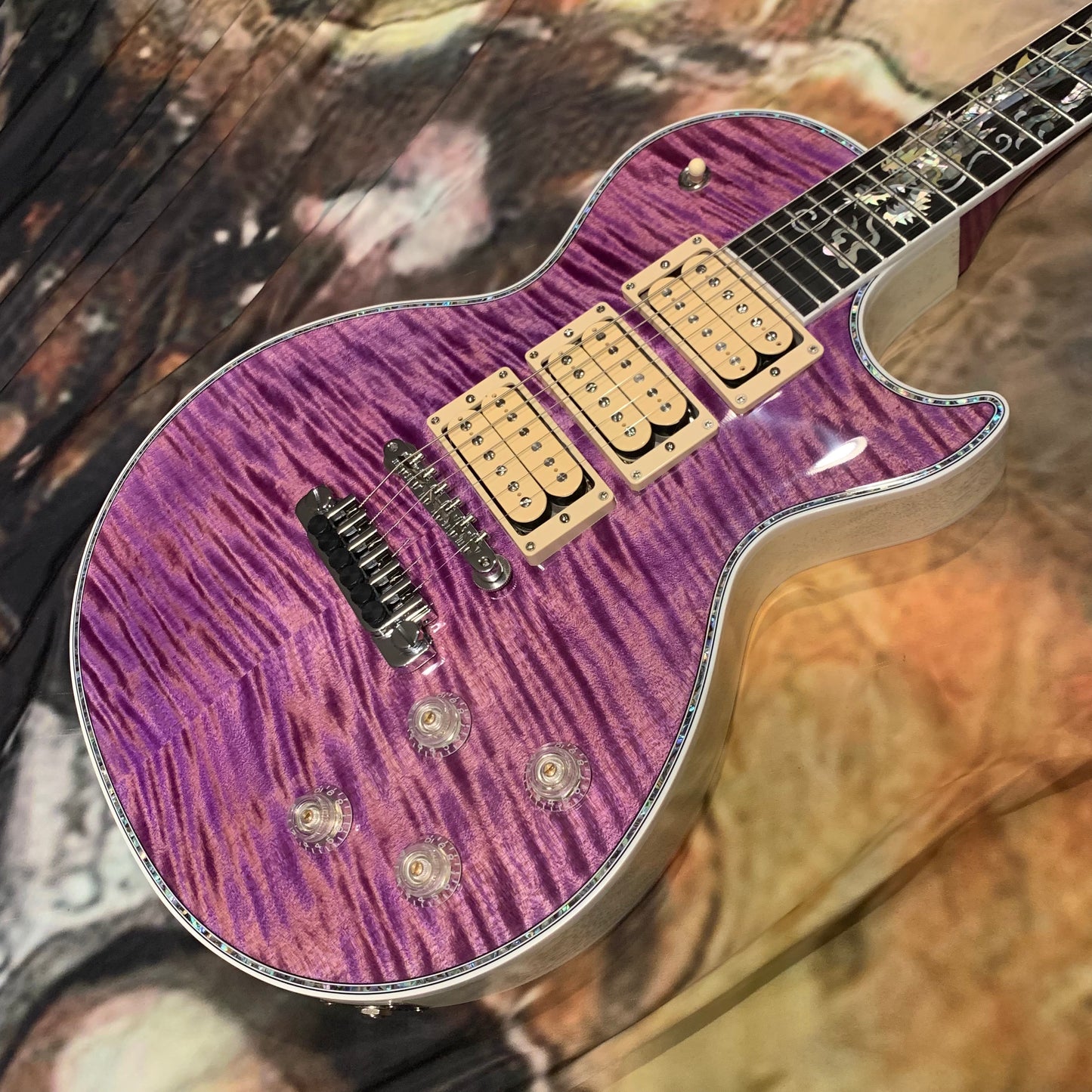 DRAGON 🐉🐲! 2025 Gibson Custom Shop Les Paul Dragon Purple Denim Blue Trans Violet Pink Flame Top TV White Ebony Classic White CustomBuckers M2M Made To Measure Ultima PRS Modern Supreme Burst Abalone Master Artisan Collector’s Limited Edition Figured