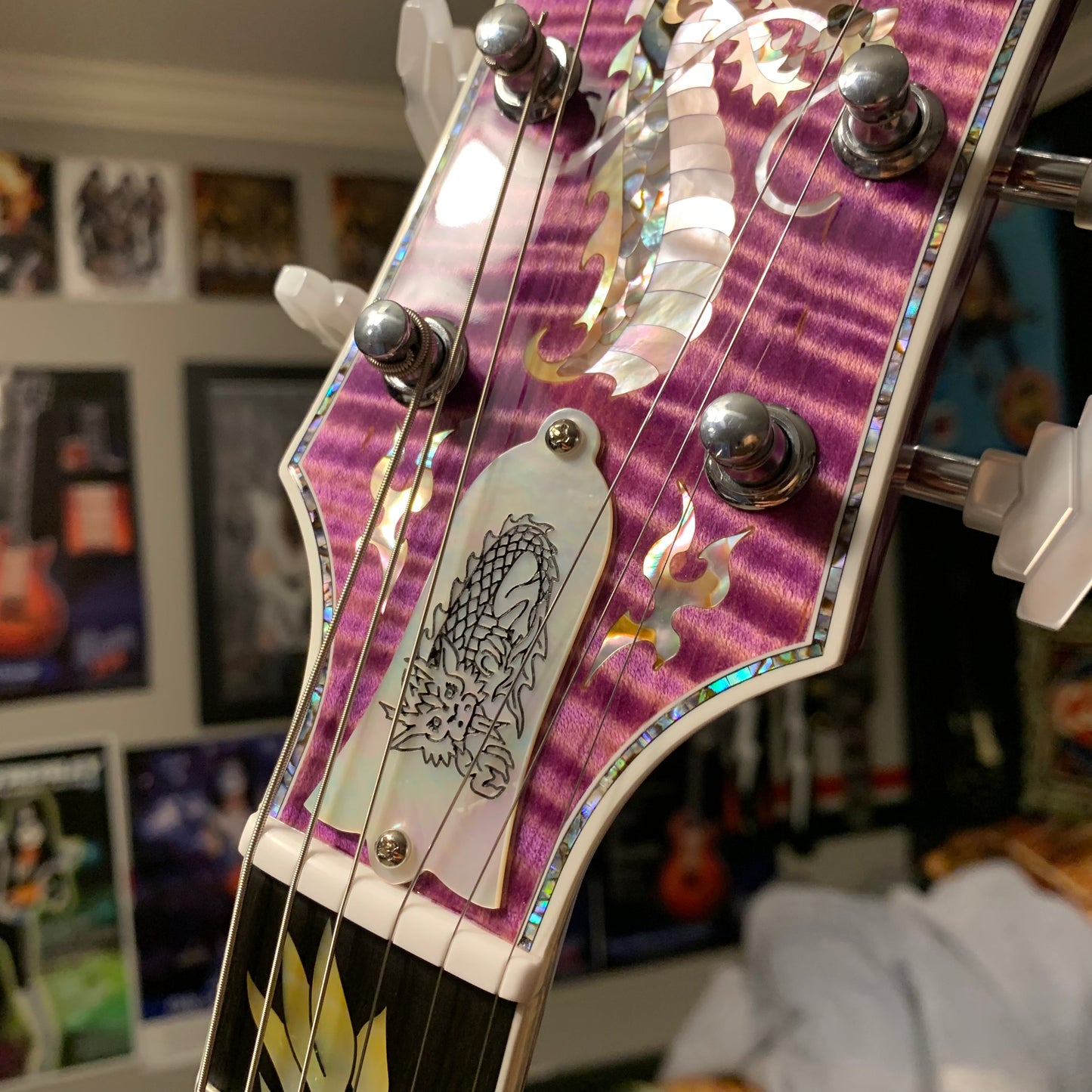 DRAGON 🐉🐲! 2025 Gibson Custom Shop Les Paul Dragon Purple Denim Blue Trans Violet Pink Flame Top TV White Ebony Classic White CustomBuckers M2M Made To Measure Ultima PRS Modern Supreme Burst Abalone Master Artisan Collector’s Limited Edition Figured