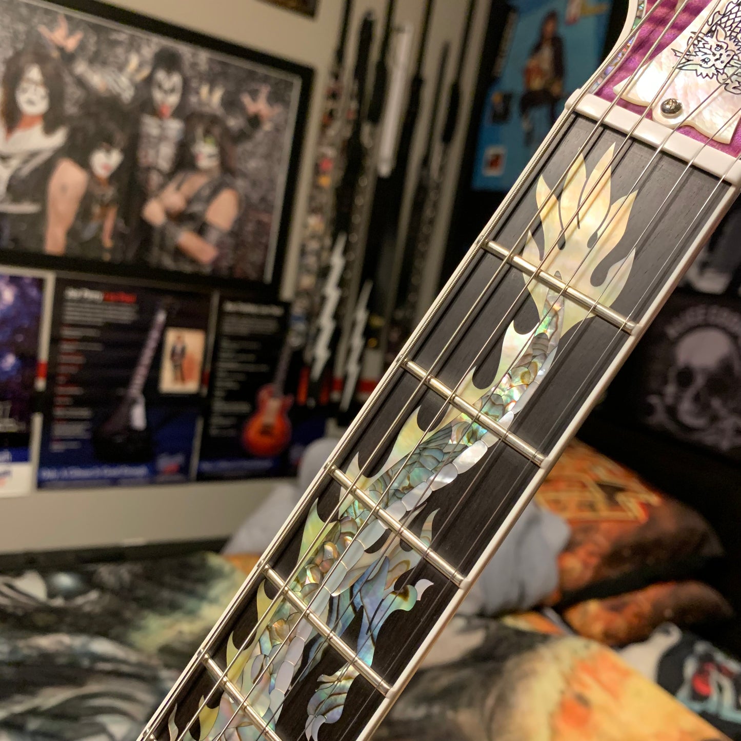 DRAGON 🐉🐲! 2025 Gibson Custom Shop Les Paul Dragon Purple Denim Blue Trans Violet Pink Flame Top TV White Ebony Classic White CustomBuckers M2M Made To Measure Ultima PRS Modern Supreme Burst Abalone Master Artisan Collector’s Limited Edition Figured
