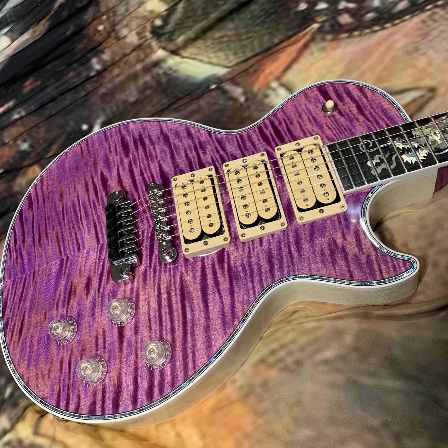 DRAGON 🐉🐲! 2025 Gibson Custom Shop Les Paul Dragon Purple Denim Blue Trans Violet Pink Flame Top TV White Ebony Classic White CustomBuckers M2M Made To Measure Ultima PRS Modern Supreme Burst Abalone Master Artisan Collector’s Limited Edition Figured