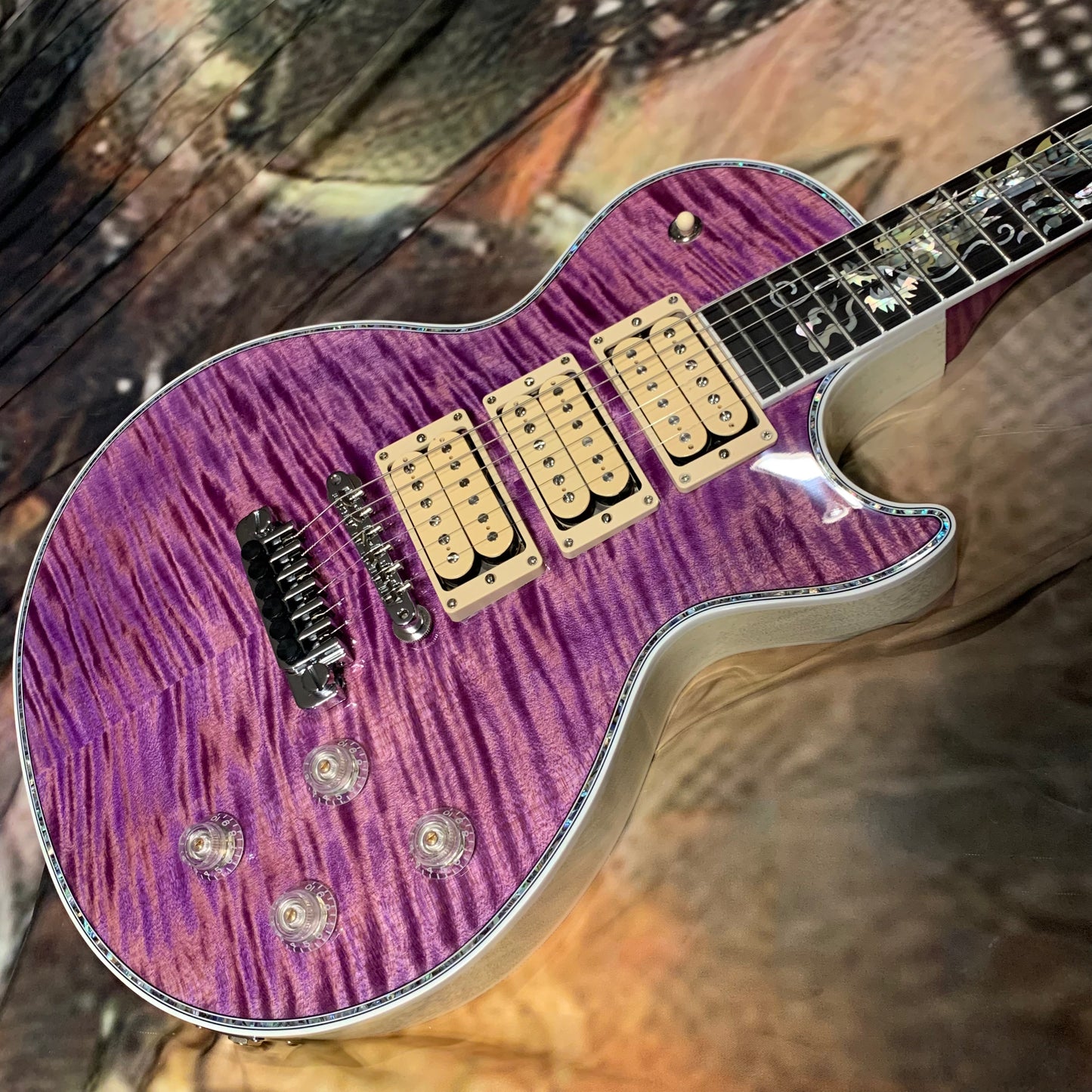 DRAGON 🐉🐲! 2025 Gibson Custom Shop Les Paul Dragon Purple Denim Blue Trans Violet Pink Flame Top TV White Ebony Classic White CustomBuckers M2M Made To Measure Ultima PRS Modern Supreme Burst Abalone Master Artisan Collector’s Limited Edition Figured