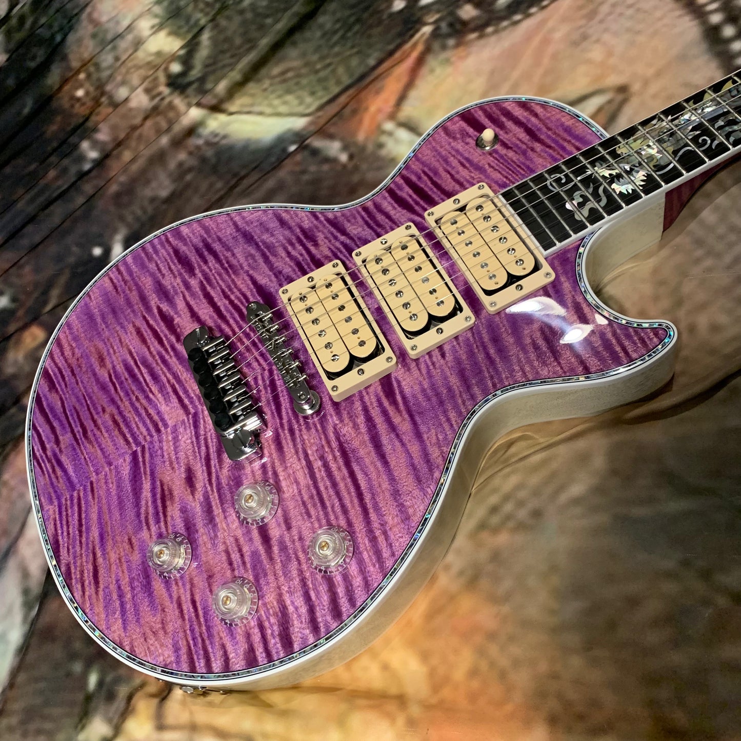 DRAGON 🐉🐲! 2025 Gibson Custom Shop Les Paul Dragon Purple Denim Blue Trans Violet Pink Flame Top TV White Ebony Classic White CustomBuckers M2M Made To Measure Ultima PRS Modern Supreme Burst Abalone Master Artisan Collector’s Limited Edition Figured