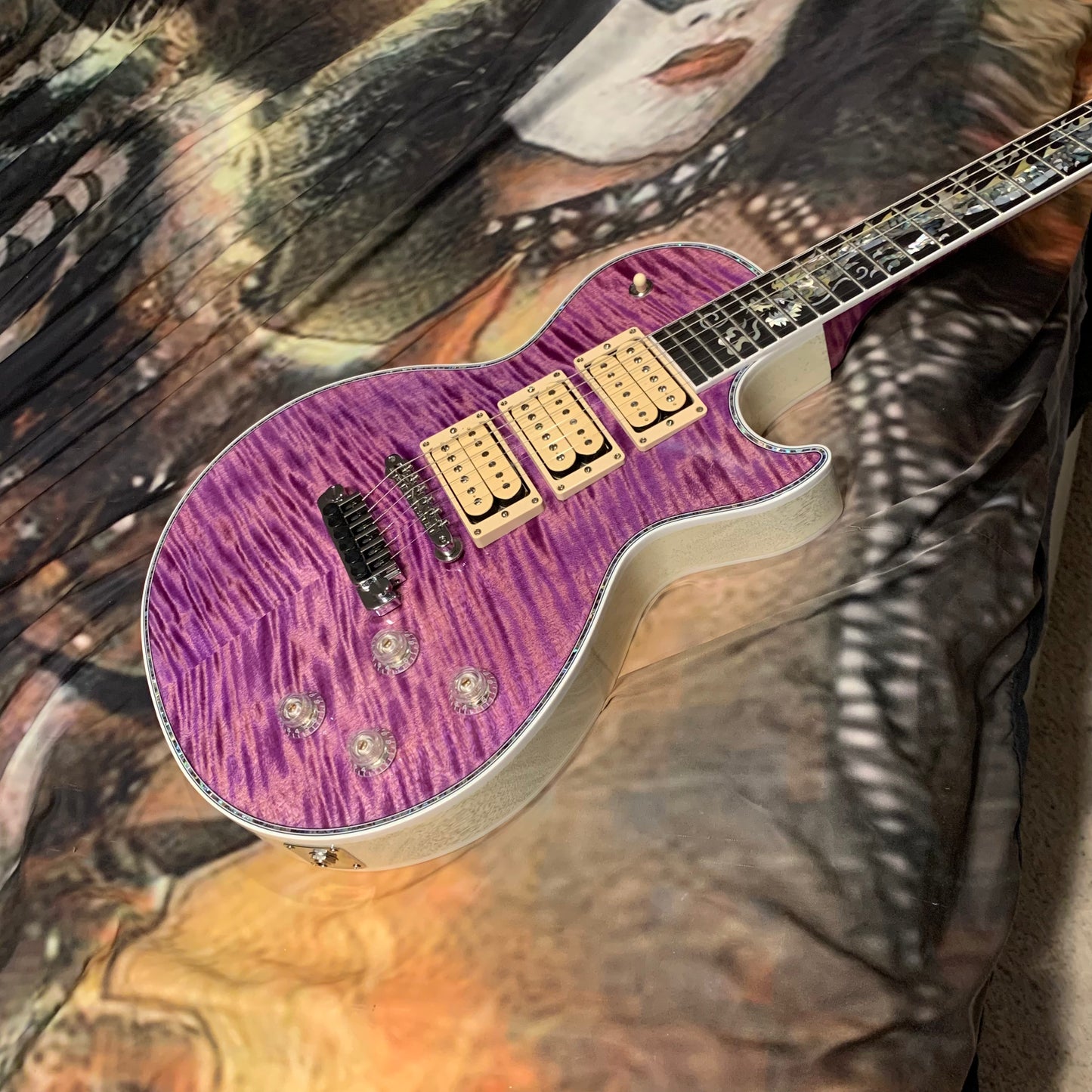 DRAGON 🐉🐲! 2025 Gibson Custom Shop Les Paul Dragon Purple Denim Blue Trans Violet Pink Flame Top TV White Ebony Classic White CustomBuckers M2M Made To Measure Ultima PRS Modern Supreme Burst Abalone Master Artisan Collector’s Limited Edition Figured