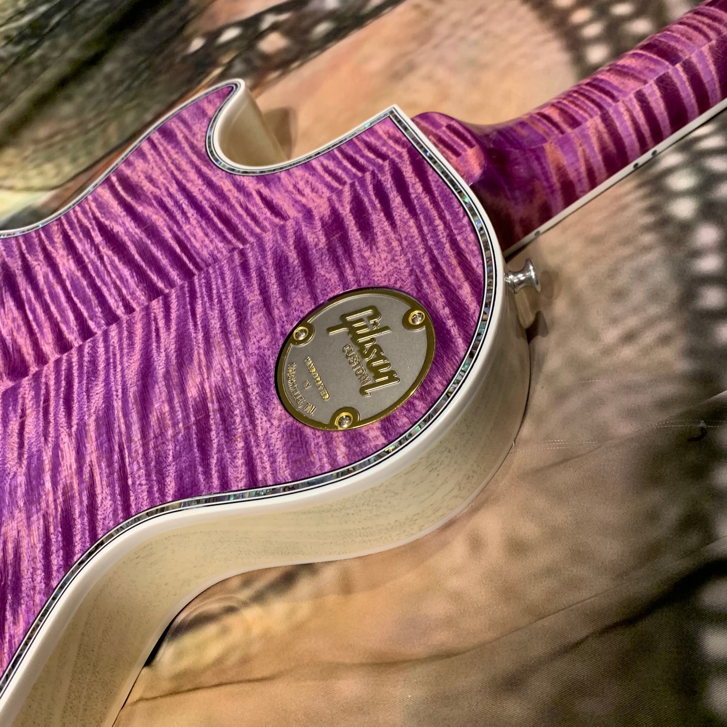 DRAGON 🐉🐲! 2025 Gibson Custom Shop Les Paul Dragon Purple Denim Blue Trans Violet Pink Flame Top TV White Ebony Classic White CustomBuckers M2M Made To Measure Ultima PRS Modern Supreme Burst Abalone Master Artisan Collector’s Limited Edition Figured