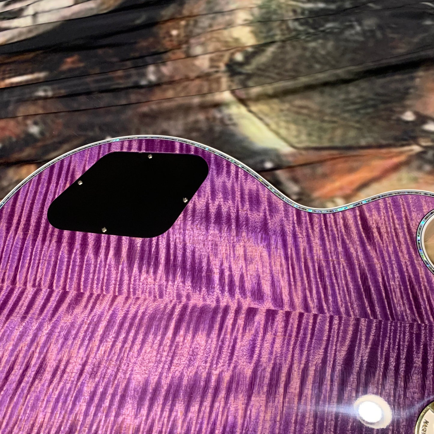 DRAGON 🐉🐲! 2025 Gibson Custom Shop Les Paul Dragon Purple Denim Blue Trans Violet Pink Flame Top TV White Ebony Classic White CustomBuckers M2M Made To Measure Ultima PRS Modern Supreme Burst Abalone Master Artisan Collector’s Limited Edition Figured