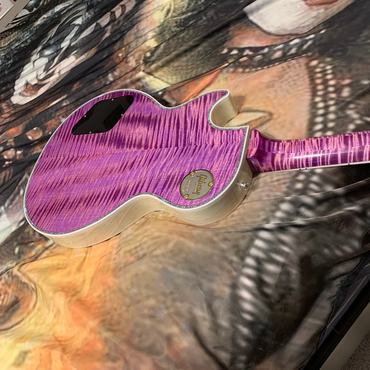 DRAGON 🐉🐲! 2025 Gibson Custom Shop Les Paul Dragon Purple Denim Blue Trans Violet Pink Flame Top TV White Ebony Classic White CustomBuckers M2M Made To Measure Ultima PRS Modern Supreme Burst Abalone Master Artisan Collector’s Limited Edition Figured