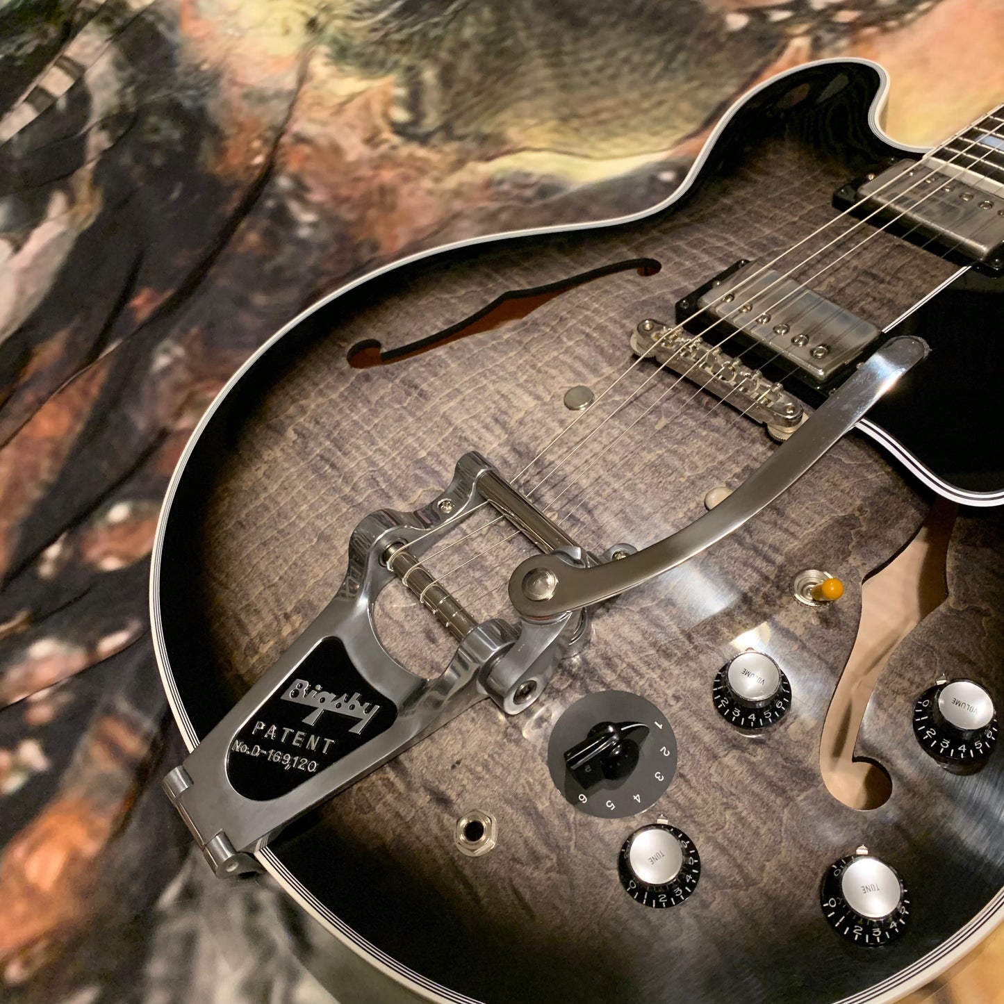 COBRA BURST 🐍! 2026 Gibson Custom Shop Gary Clark Jr. Signature ES-355 Translucent Ebony Black Silver Burst Trans Silverburst VOS Limited Edition Ebony Fretboard Nickel Mono Varitone Exclusive CustomBucker Pickups Modern F Figured Q Quilt Maple B7 Bigsby