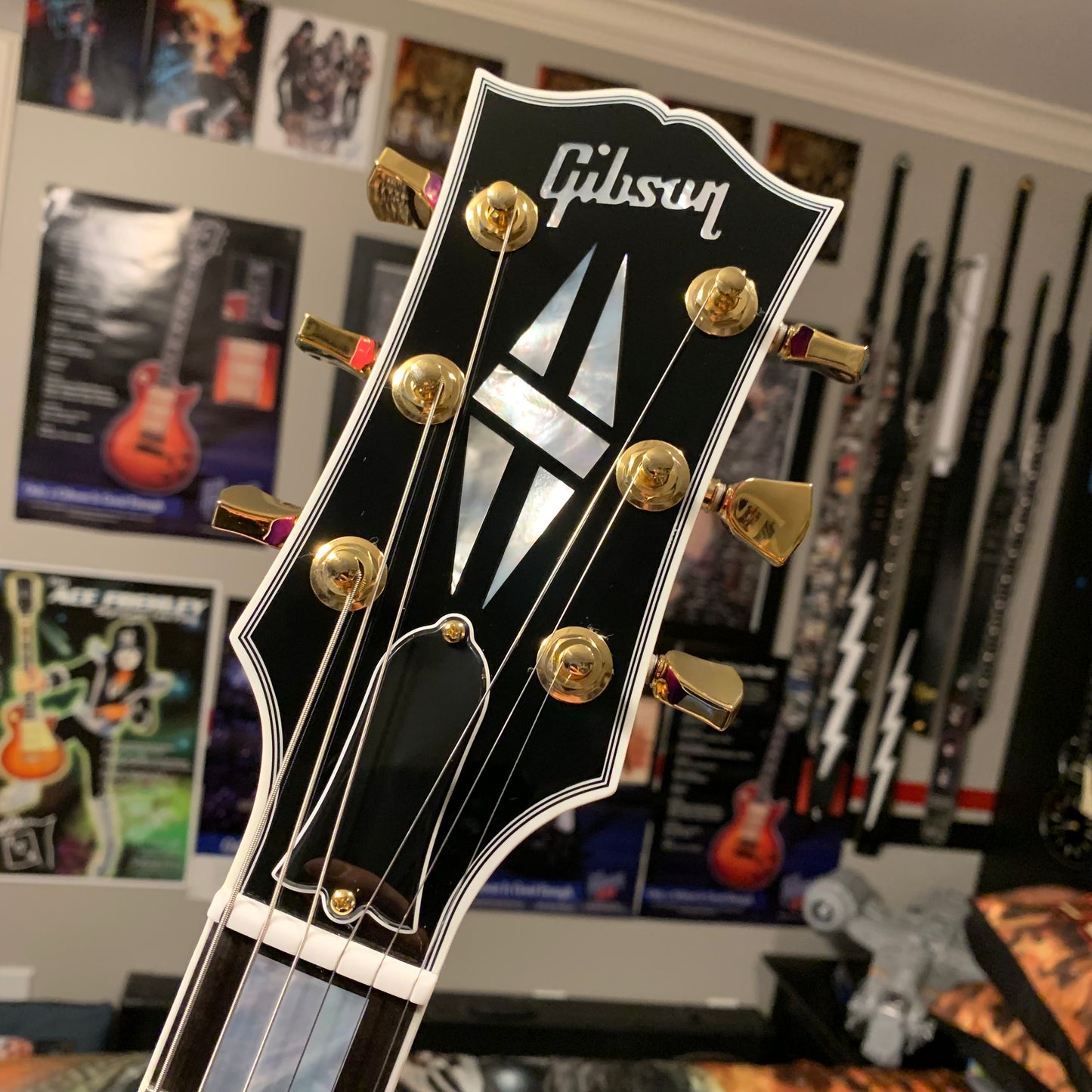 EXOTIC 🦄💋! 2026 Gibson Custom Shop Les Paul Custom Axcess Neon Burst AAA F Figured Flamed Desert Sunset Trans Pink Purple Violet Black Ebony Fretboard Full Gloss ‘57 Classic M2M Made To Measure Bengal Burst ABR-1 Stopbar PRS Orianthi Blooming Lotus Glow