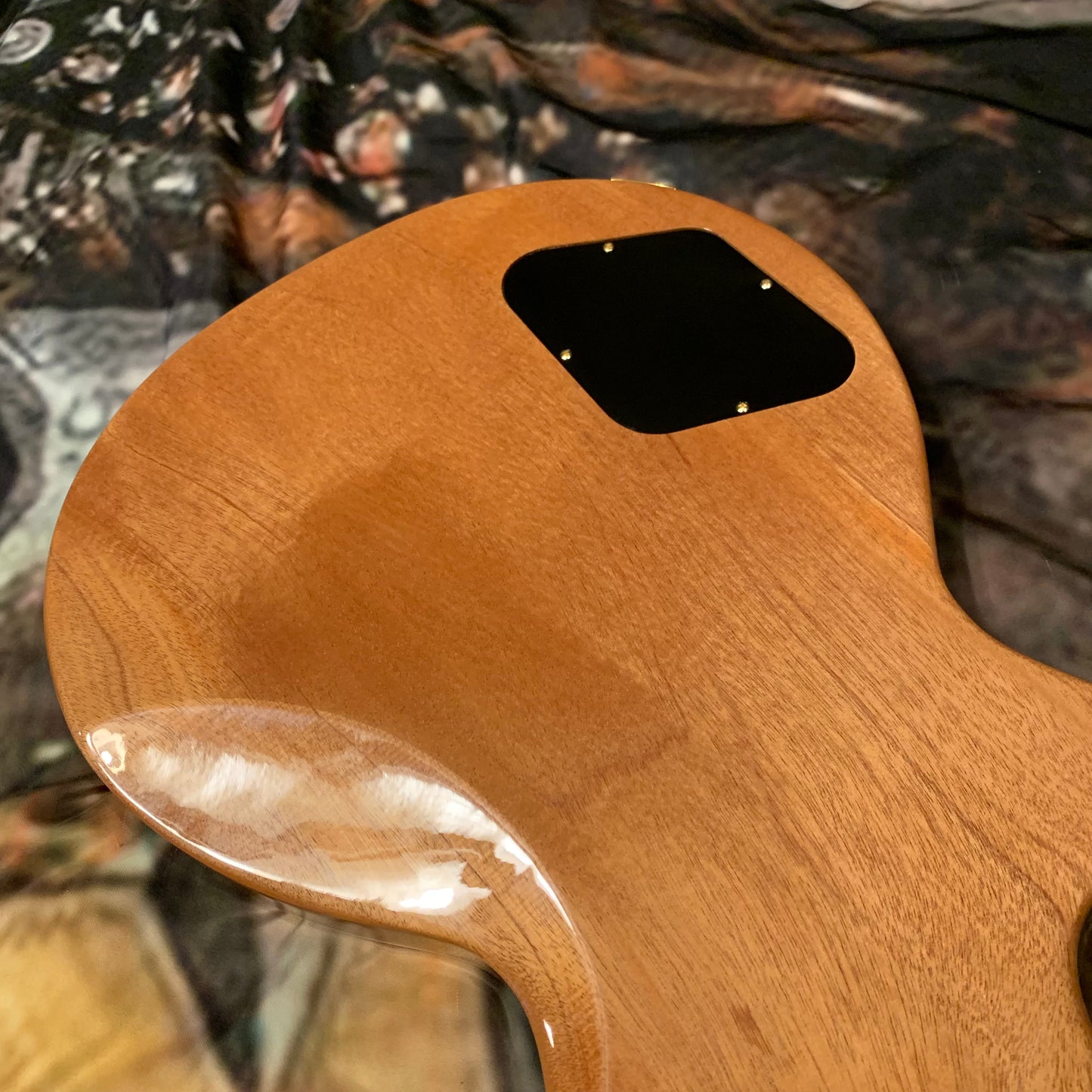 EXOTIC 🦄💋! 2026 Gibson Custom Shop Les Paul Custom Axcess Neon Burst AAA F Figured Flamed Desert Sunset Trans Pink Purple Violet Black Ebony Fretboard Full Gloss ‘57 Classic M2M Made To Measure Bengal Burst ABR-1 Stopbar PRS Orianthi Blooming Lotus Glow