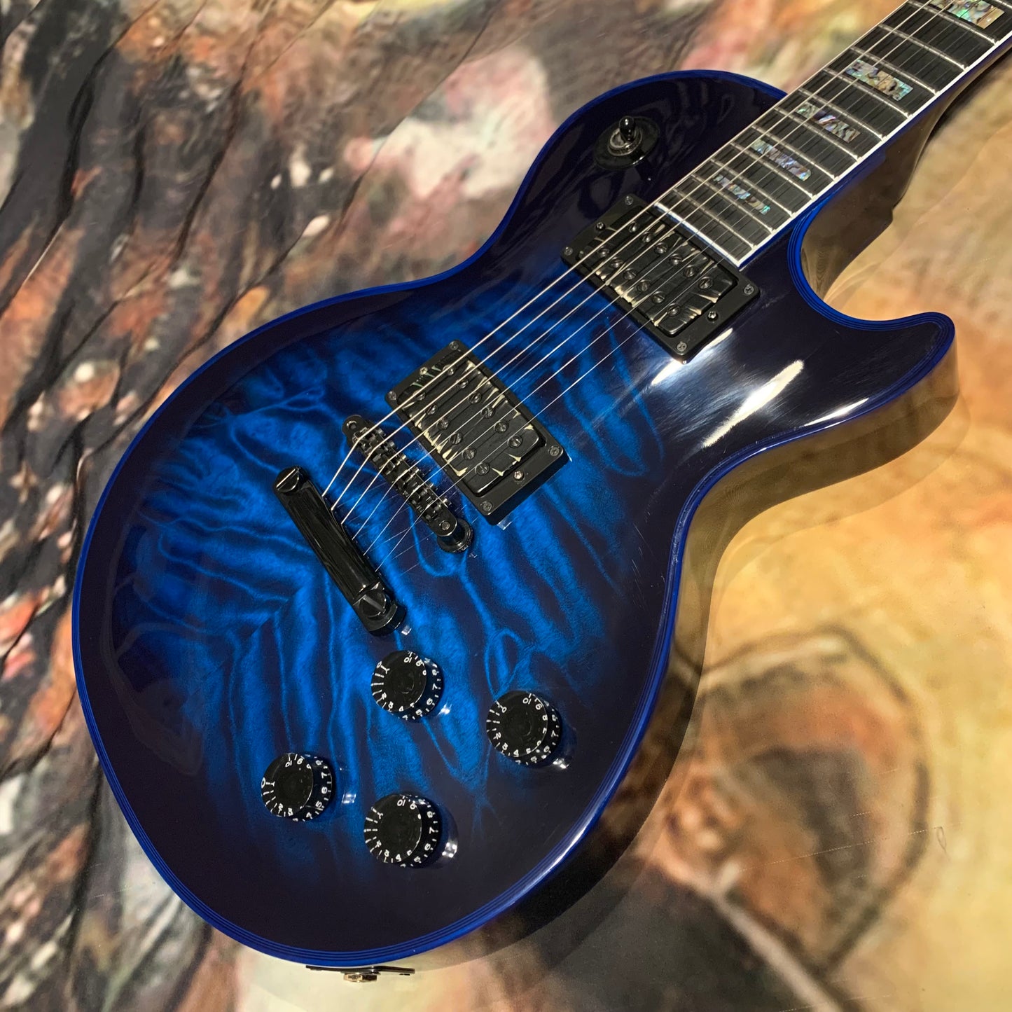 STINGER 🐈🕷️! 2015 Gibson Custom Shop Les Paul Custom Quilt Top M2M Made To Measure Blue Widow Burst Trans Aqua Black Fretboard Bare Knuckel Juggernaut Blackout Special Order Figured F Q 5A 7A Abalone Inlay Blueberry Cobalt