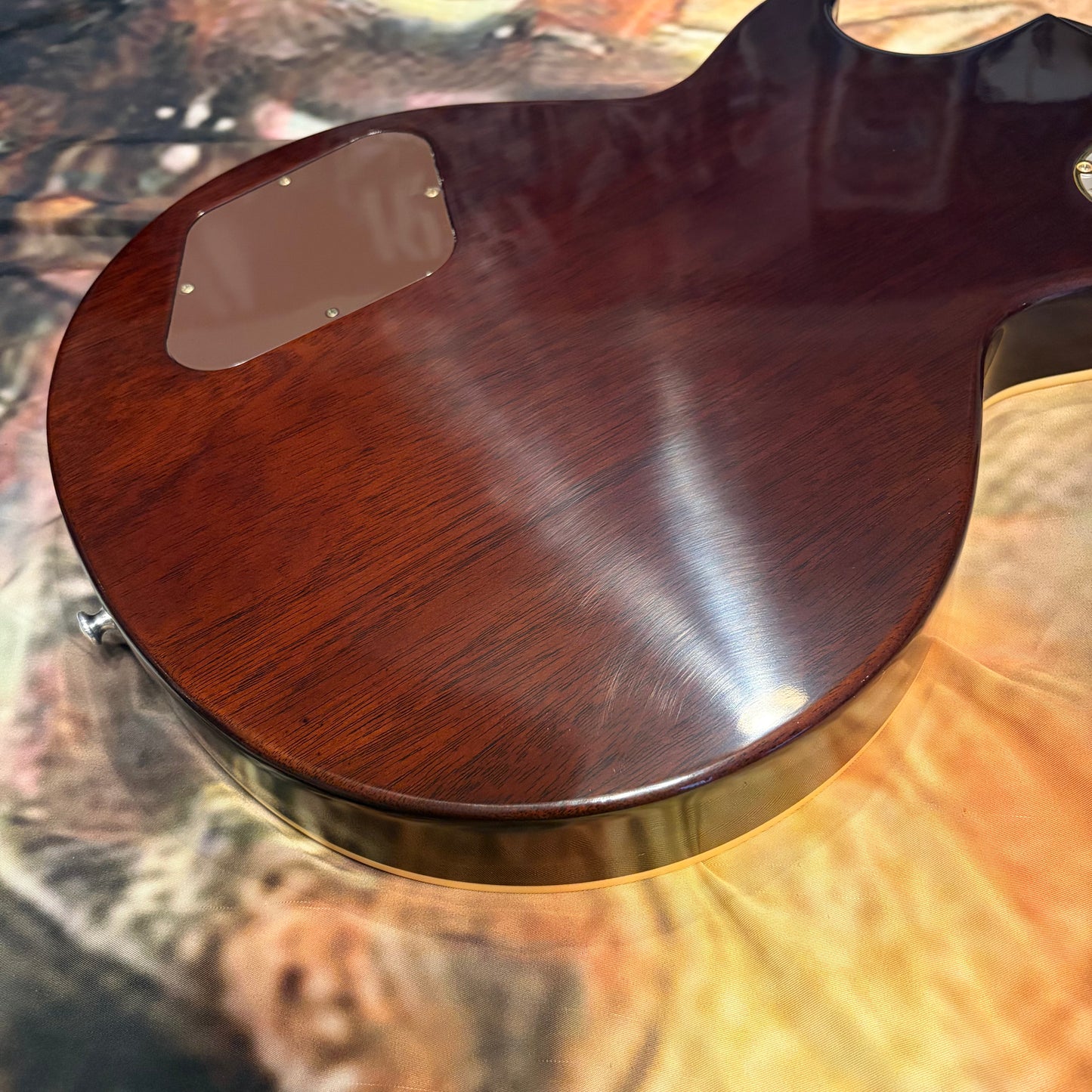 COOL 🥶! 2026 Gibson Custom Shop '76 Les Paul Deluxe Reissue Basalt Blue Sparkle Top VOS Limited Edition LE 1976 Standard Norlin Era Mini Humbuckers Maple Neck Sandwich Body Construction ABR-1 Bridge Chrome Hardware Cream Plastics Brown Walnut Body