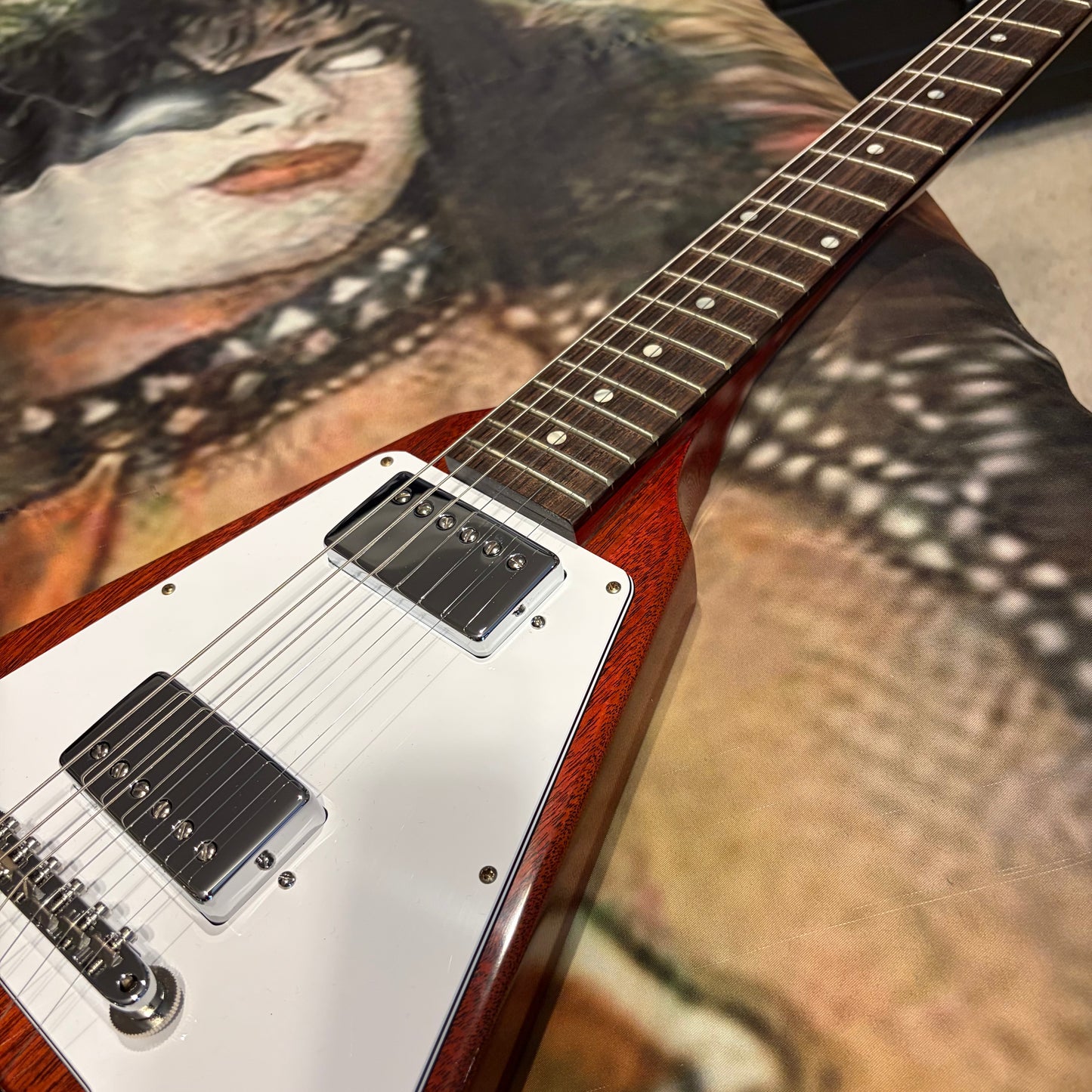 MEDALLION 🏅! 2026 Gibson Custom Shop '71 Medallion Flying V Limited Edition Reissue RI Faded Cherry Red VOS LE 1971 Standard Norlin Era T Top Humbucker Pickups Mahogany Body Neck Construction ABR-1 Bridge Chrome Hardware Cream Plastics