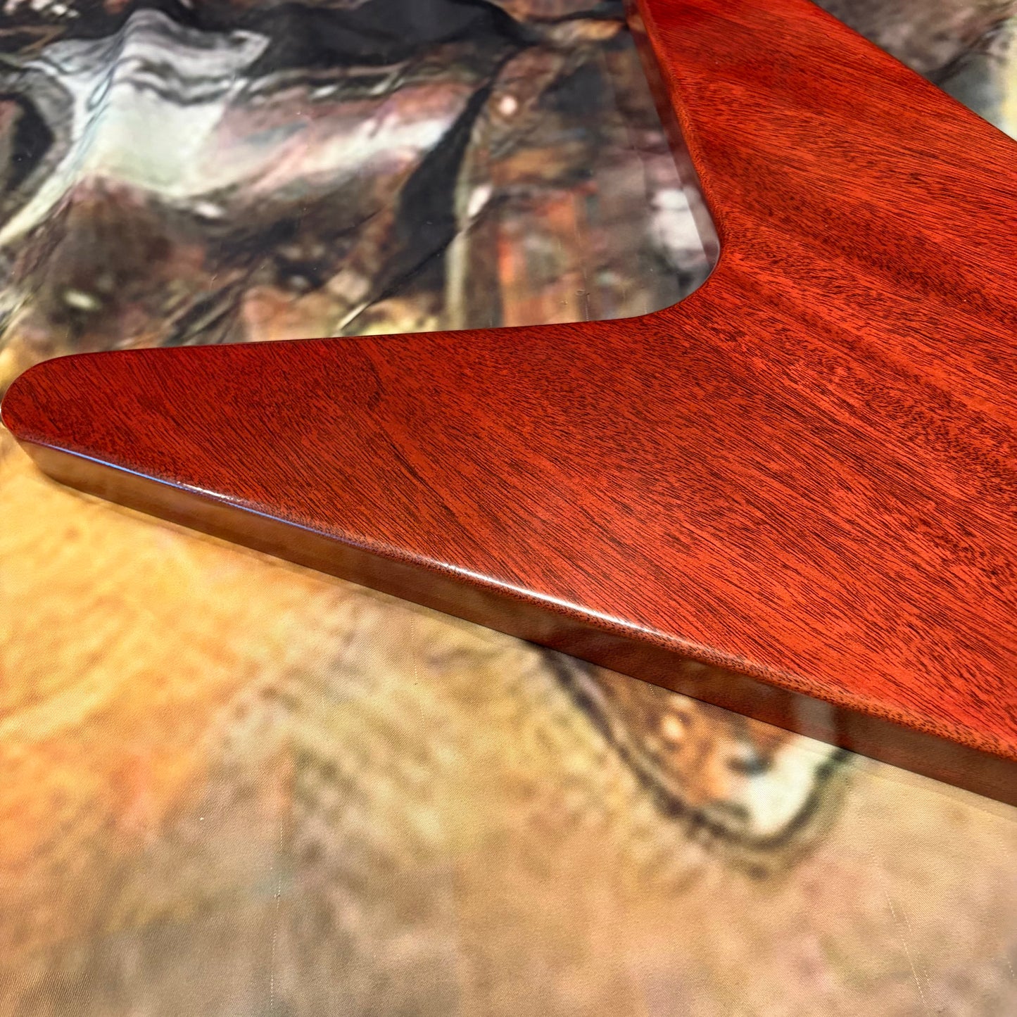 MEDALLION 🏅! 2026 Gibson Custom Shop '71 Medallion Flying V Limited Edition Reissue RI Faded Cherry Red VOS LE 1971 Standard Norlin Era T Top Humbucker Pickups Mahogany Body Neck Construction ABR-1 Bridge Chrome Hardware Cream Plastics