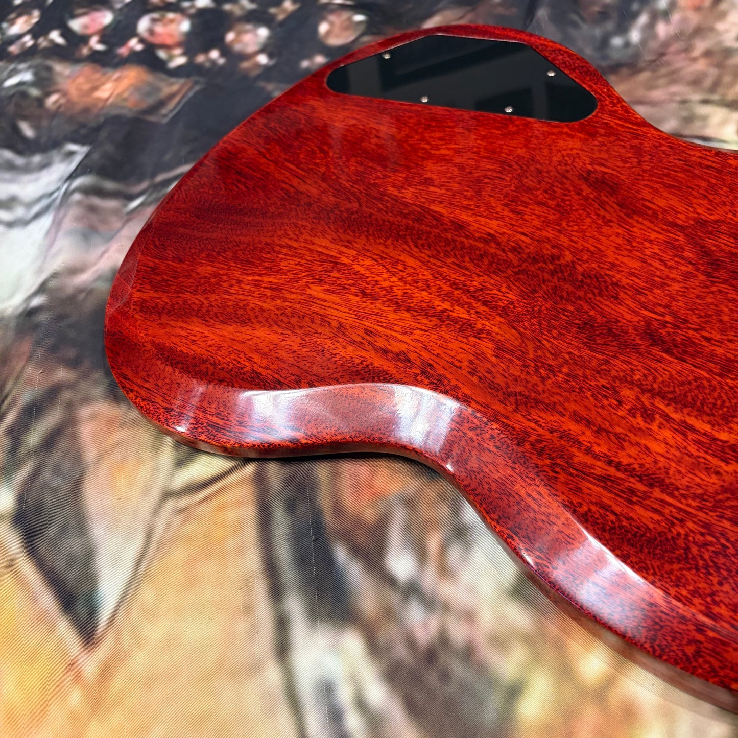 CLASSIC 👹! 2026 Gibson Custom Shop 1961 SG Les Paul Standard VOS ‘61 Historic Reissue Stop Bar Cherry Red Aniline Dye Brown Rosewood Fretboard Nickel Hardware CustomBucker AlNiCo III Pickups Golden Era Tribute AC/DC Vibes Hide Glue Construction