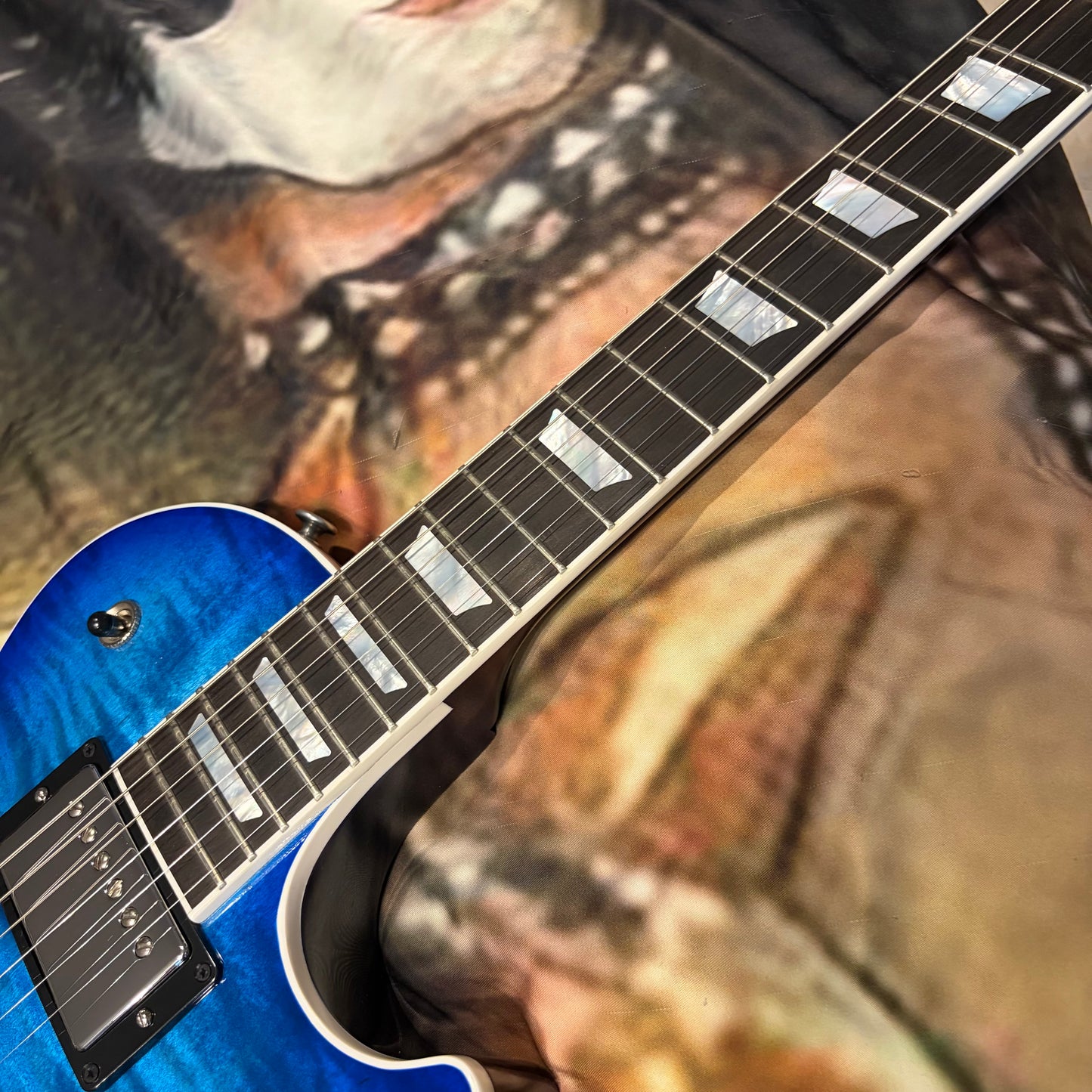 MODERN 🌊! 2025 Gibson USA Les Paul Modern Figured Cobalt Burst Ocean Water Blue Blueberry Ebony Fretboard Modern Standard Locking Grover Tuners Chrome Hardware AAA Premium Plus Top Axcess Heel Coil Tap BurstBucker Pro Pickups Demo Shop
