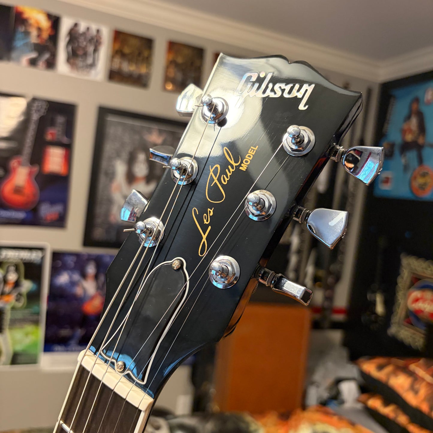 MODERN 🌊! 2025 Gibson USA Les Paul Modern Figured Cobalt Burst Ocean Water Blue Blueberry Ebony Fretboard Modern Standard Locking Grover Tuners Chrome Hardware AAA Premium Plus Top Axcess Heel Coil Tap BurstBucker Pro Pickups Demo Shop
