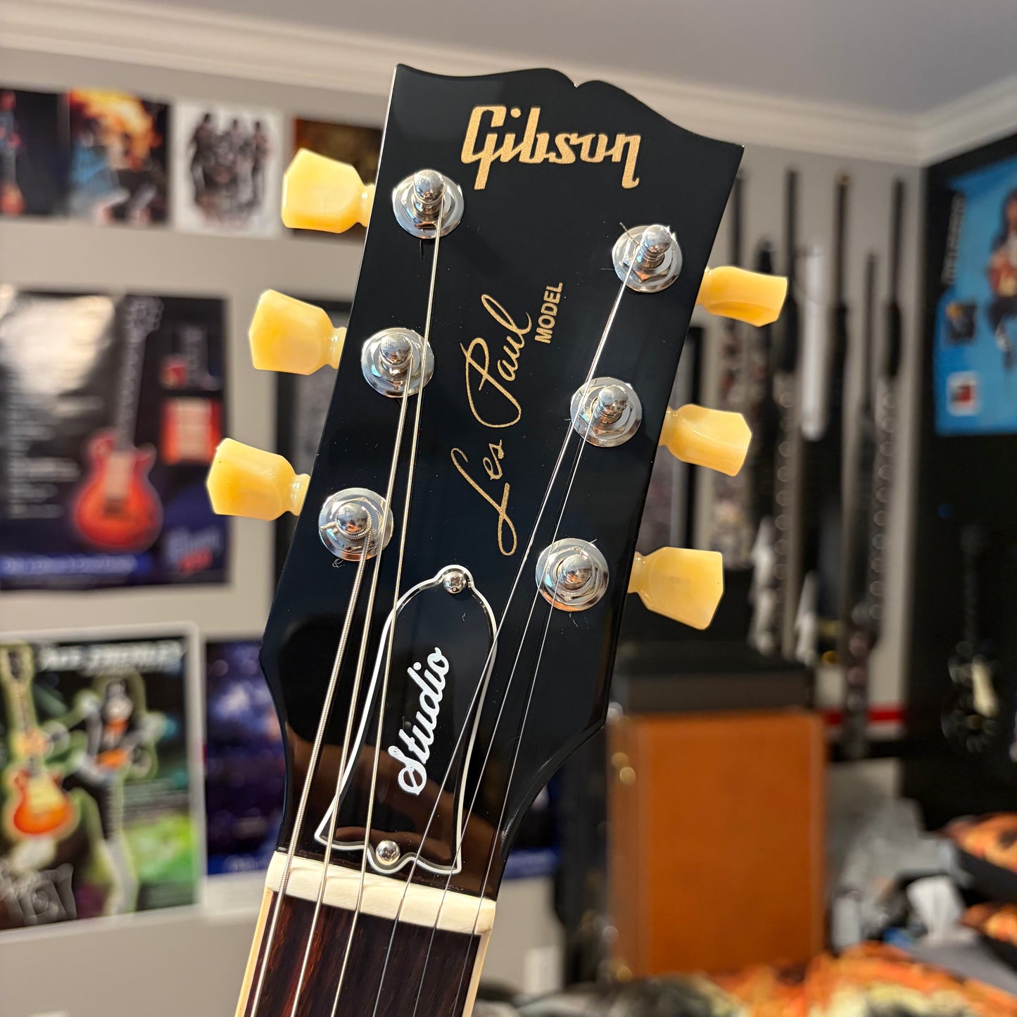 BLUEBERRY 🫐! 2025 Gibson USA Les Paul Studio Blueberry Burst Plain Top Rosewood Fretboard Slim Taper Neck Profile Ocean Blue Blueberry Cobalt Trans Aqua BurstBucker Pro Pickups Chrome Hardware Full Gloss Standard Binding Coil Taps