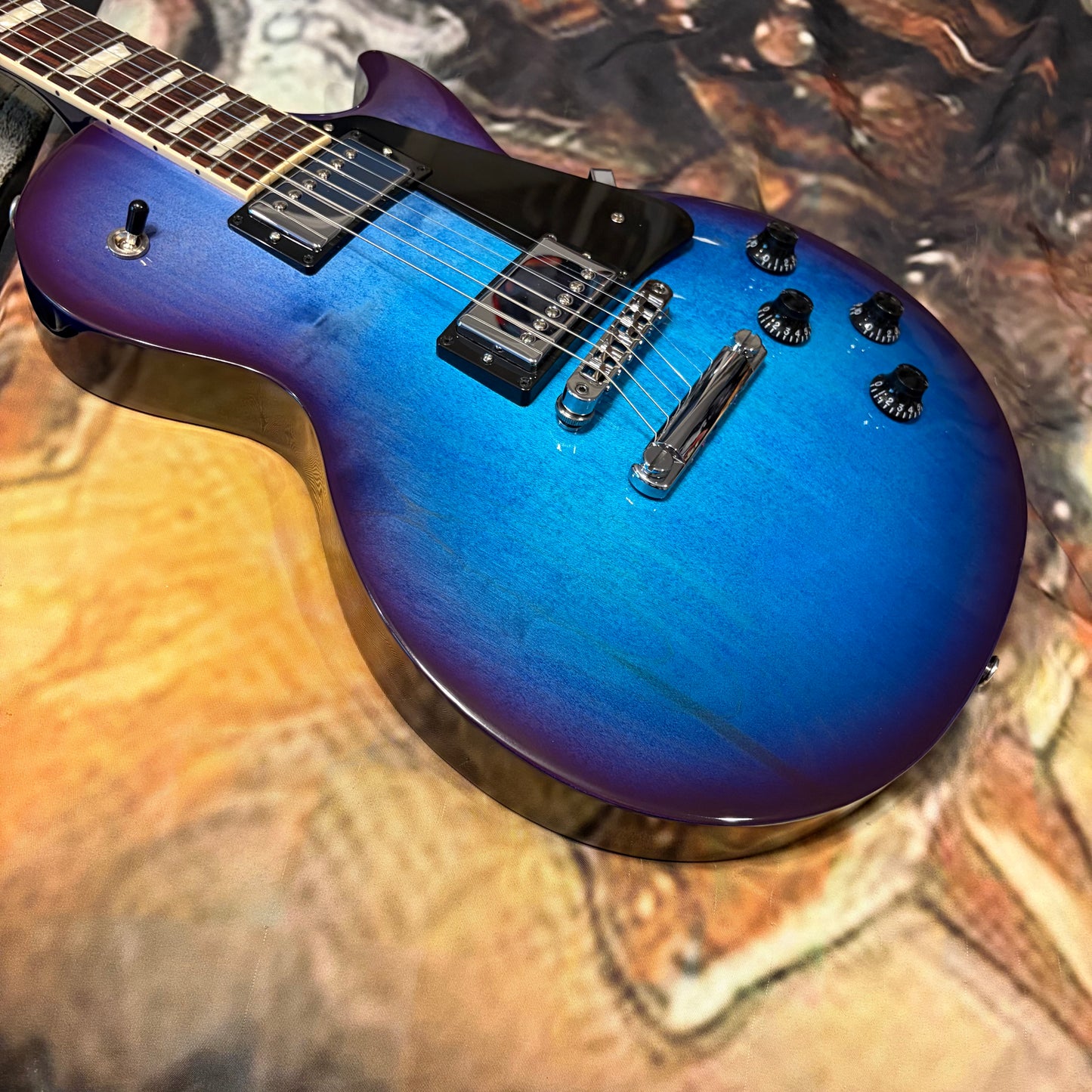 BLUEBERRY 🫐! 2025 Gibson USA Les Paul Studio Blueberry Burst Plain Top Rosewood Fretboard Slim Taper Neck Profile Ocean Blue Blueberry Cobalt Trans Aqua BurstBucker Pro Pickups Chrome Hardware Full Gloss Standard Binding Coil Taps