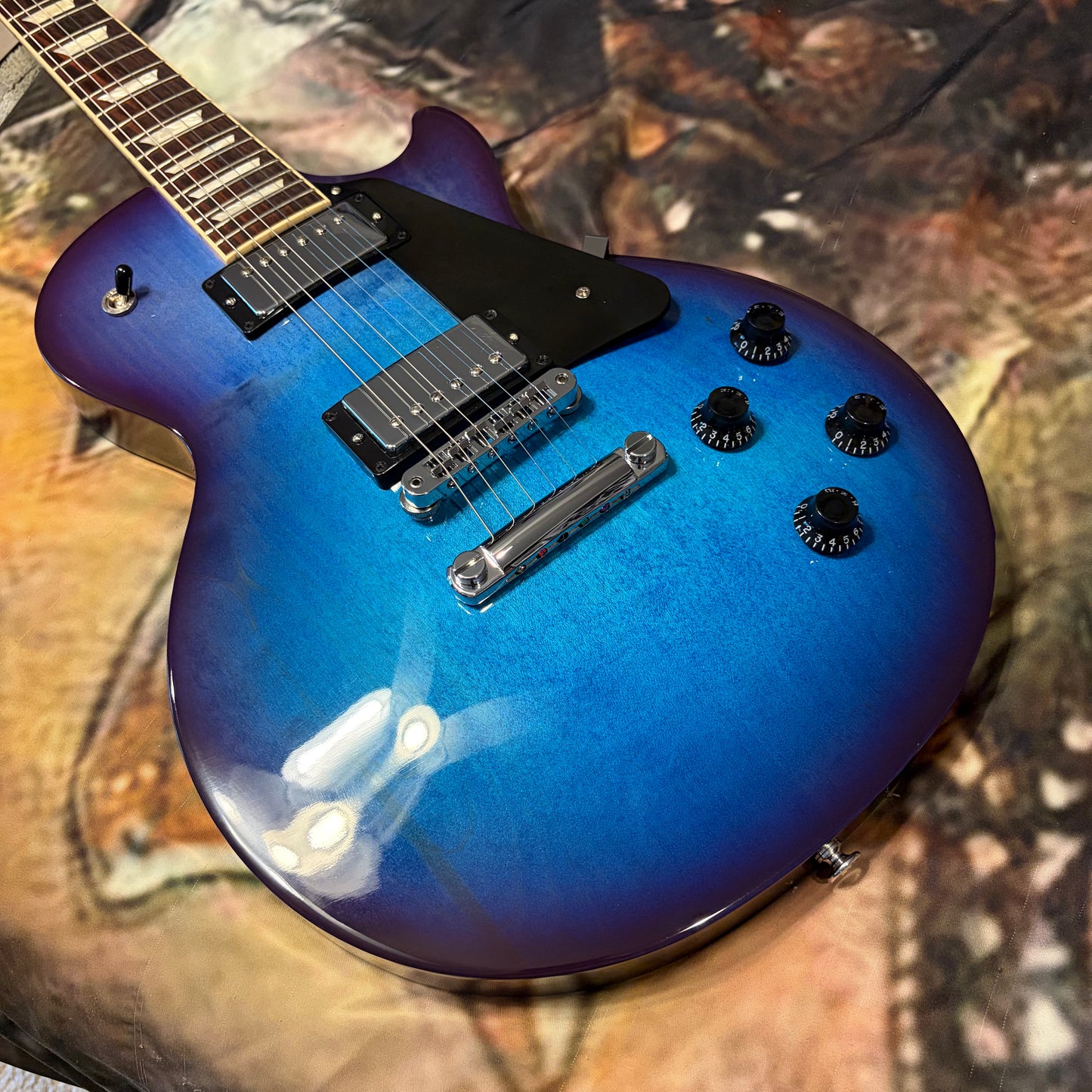 BLUEBERRY 🫐! 2025 Gibson USA Les Paul Studio Blueberry Burst Plain Top Rosewood Fretboard Slim Taper Neck Profile Ocean Blue Blueberry Cobalt Trans Aqua BurstBucker Pro Pickups Chrome Hardware Full Gloss Standard Binding Coil Taps