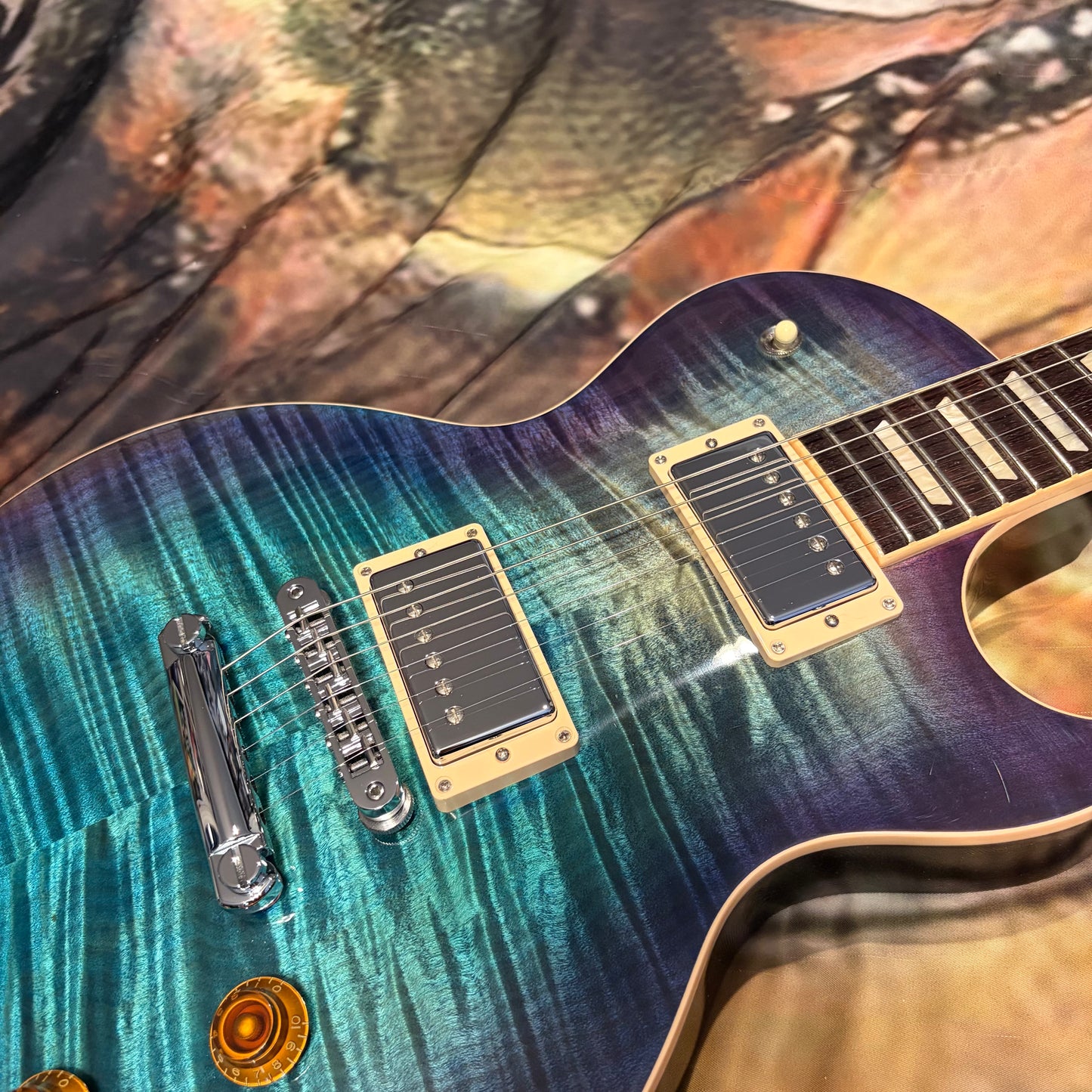 BLUEBERRY 🫐! 2017 Gibson USA Les Paul Standard T Blueberry Burst Flame Top Figured AAA Rosewood Fretboard Ocean Blue Blueberry Cobalt Trans Aqua Purple Violet BurstBucker Pro Pickups Chrome Hardware Full Gloss Modern High Performance HP