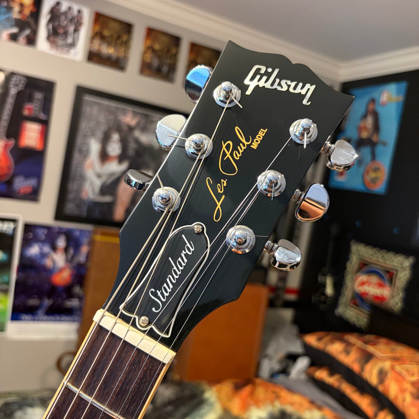 BLUEBERRY 🫐! 2017 Gibson USA Les Paul Standard T Blueberry Burst Flame Top Figured AAA Rosewood Fretboard Ocean Blue Blueberry Cobalt Trans Aqua Purple Violet BurstBucker Pro Pickups Chrome Hardware Full Gloss Modern High Performance HP