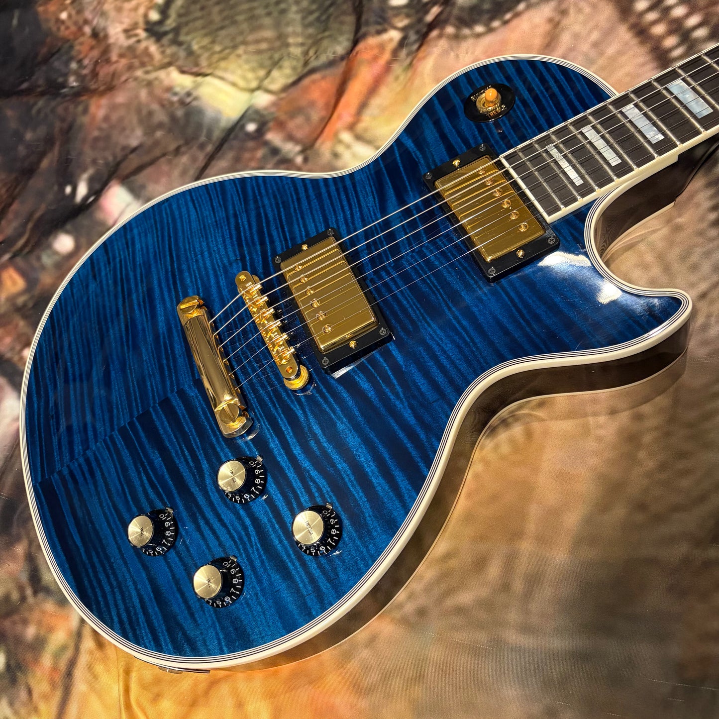 CUSTOM COLOR 🤩🌊! 2010 Gibson Custom Shop '68 Les Paul Custom Sapphire BluemF Figured Flamed Reissue Ocean Water Dark Aqua Whale Trans Blueberry Burst 1968 Historic Reissue ‘57 Classic Black Ebony Fretboard Full Gloss Gold Hardware