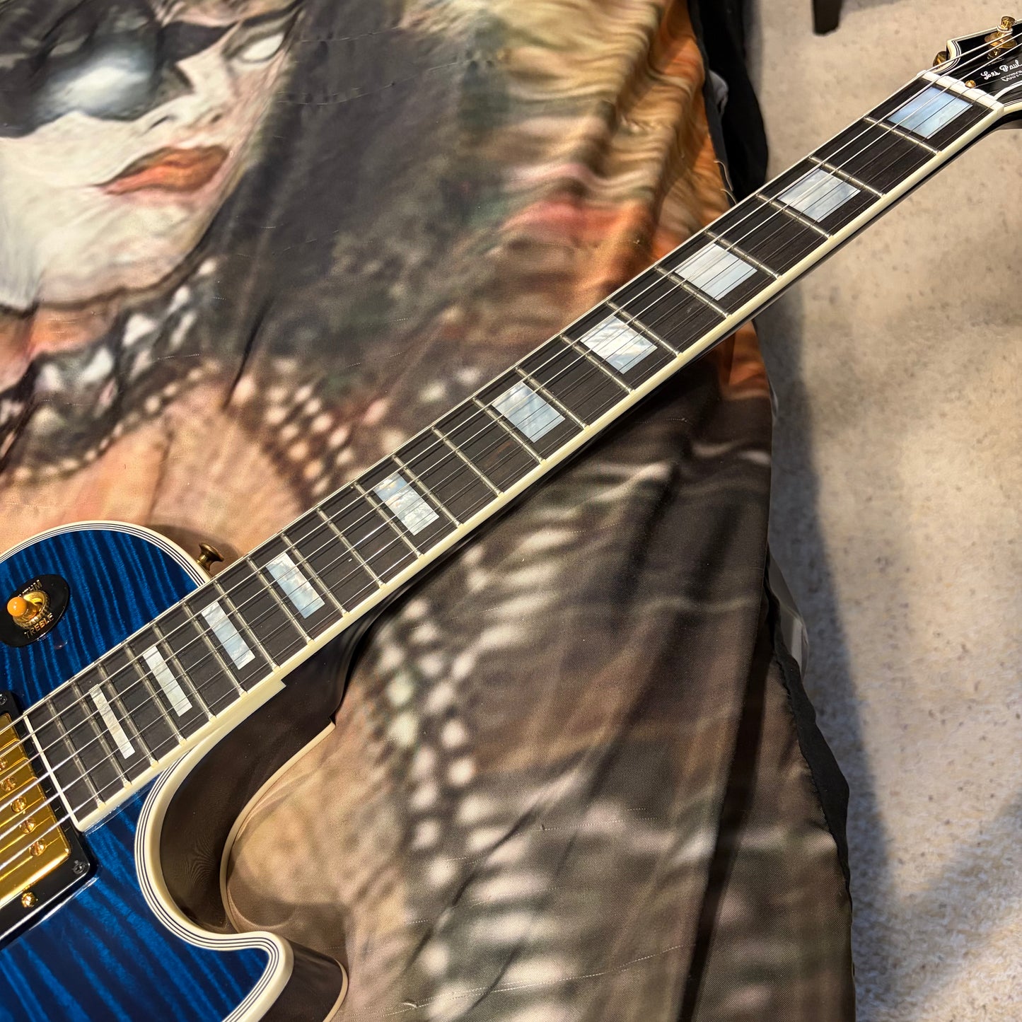 CUSTOM COLOR 🤩🌊! 2010 Gibson Custom Shop '68 Les Paul Custom Sapphire BluemF Figured Flamed Reissue Ocean Water Dark Aqua Whale Trans Blueberry Burst 1968 Historic Reissue ‘57 Classic Black Ebony Fretboard Full Gloss Gold Hardware