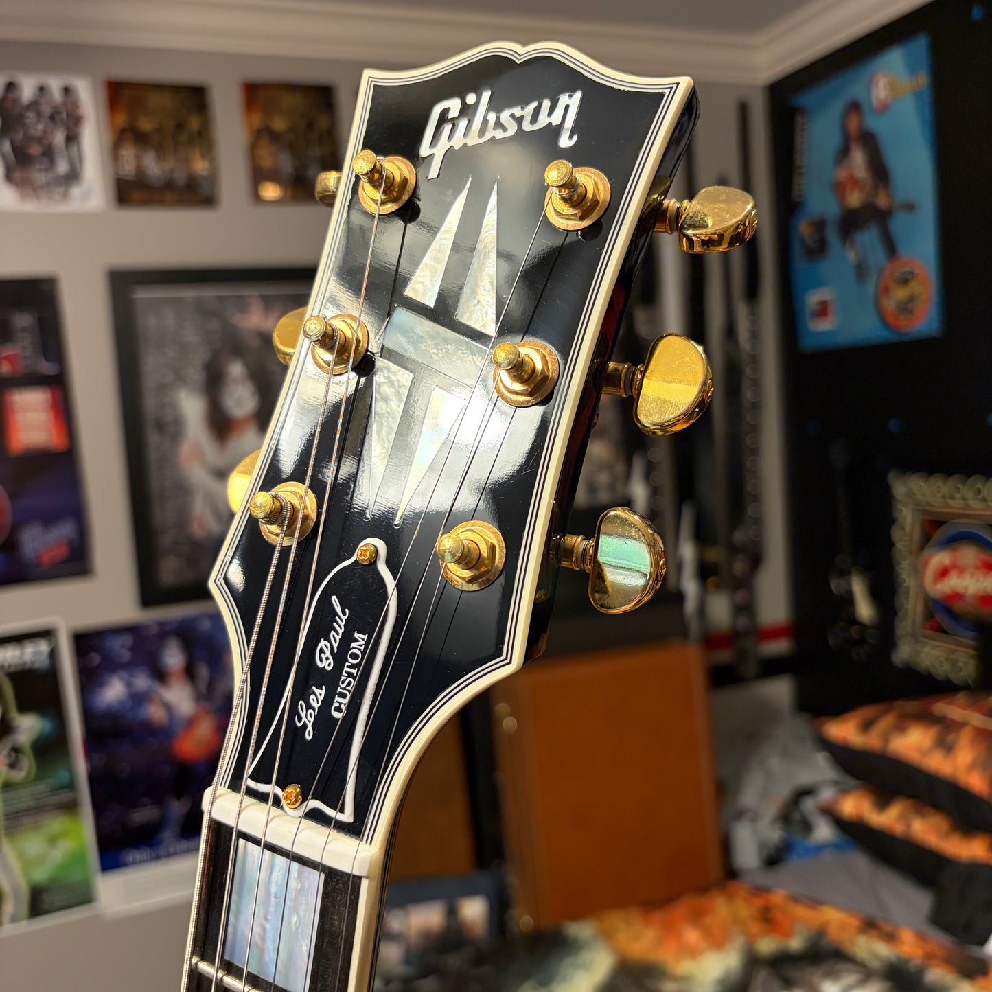 CUSTOM COLOR 🤩🌊! 2010 Gibson Custom Shop '68 Les Paul Custom Sapphire BluemF Figured Flamed Reissue Ocean Water Dark Aqua Whale Trans Blueberry Burst 1968 Historic Reissue ‘57 Classic Black Ebony Fretboard Full Gloss Gold Hardware