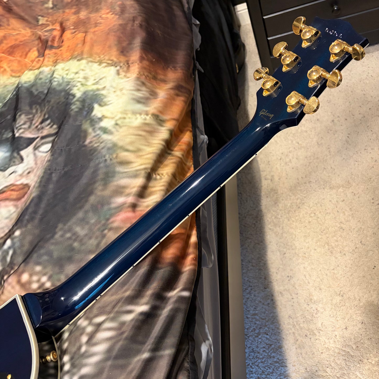 CUSTOM COLOR 🤩🌊! 2010 Gibson Custom Shop '68 Les Paul Custom Sapphire BluemF Figured Flamed Reissue Ocean Water Dark Aqua Whale Trans Blueberry Burst 1968 Historic Reissue ‘57 Classic Black Ebony Fretboard Full Gloss Gold Hardware