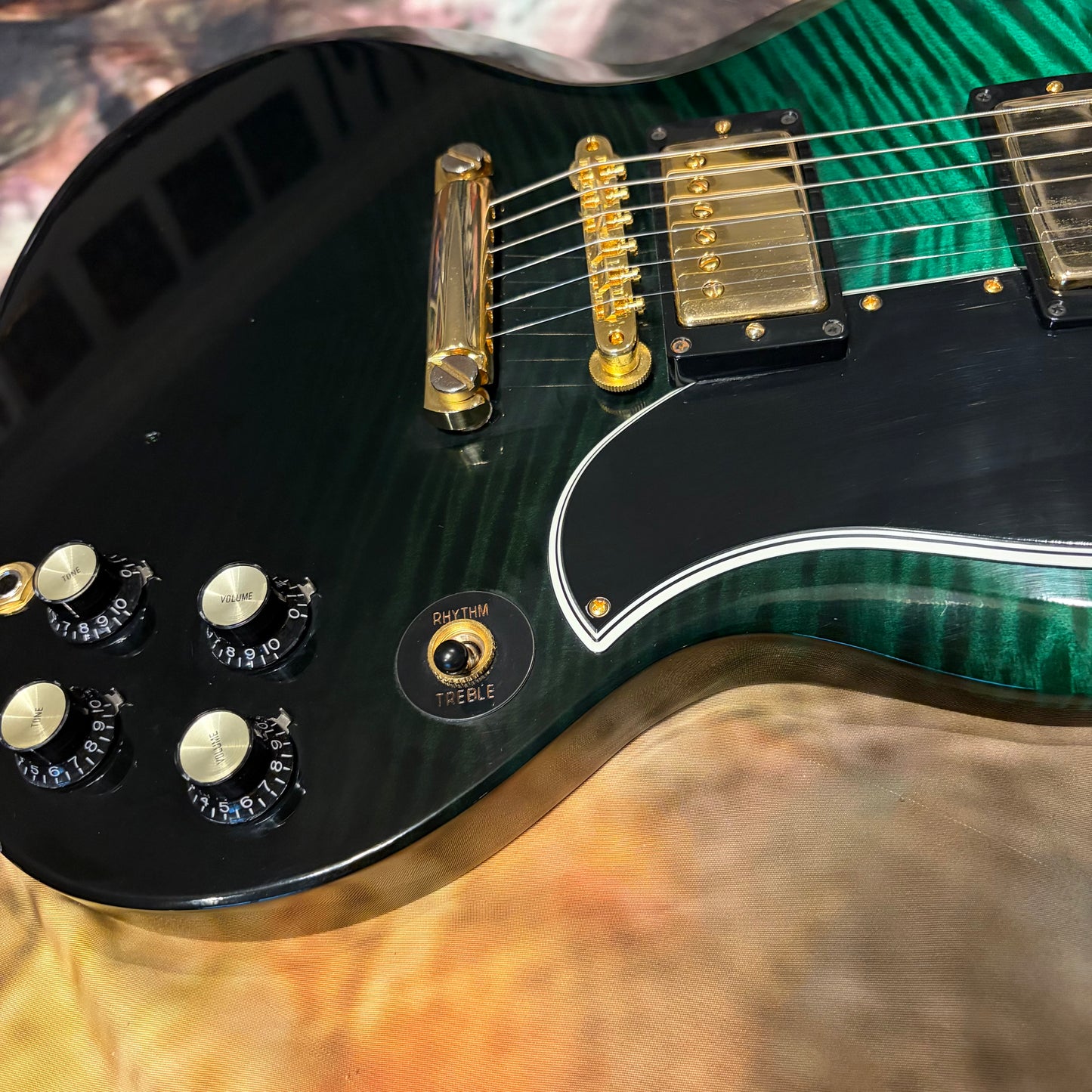 FREAKY 👽! 2025 Gibson Custom Shop M2M 1961 SG Les Paul Standard Teal Green Fade Emerald Burst ‘61 Reissue Figured Flamed Maple Top Stopbar Dark Brown Walnut Back Split Diamond Inlays Gold Hardware CustomBuckers Made To Measure Modern Supreme Elegant
