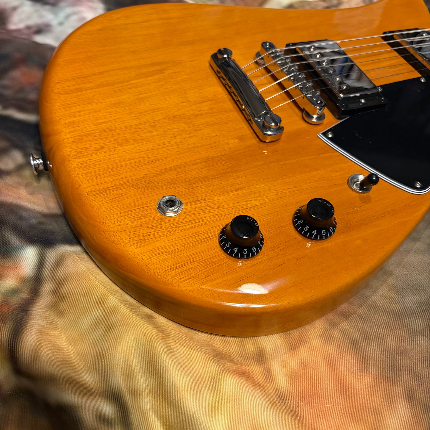 ORIGINAL 👽! 2026 Gibson USA Theodore Standard Antique Natural Amber Trans Reissue Plain Mahogany Body Stopbar Dark Brown Rosewood Fretboard Trapezoid Inlays Nickel Hardware ‘57 Classic Plus Original Collection 1957 ‘57 Ted McCarty Designer Reissue