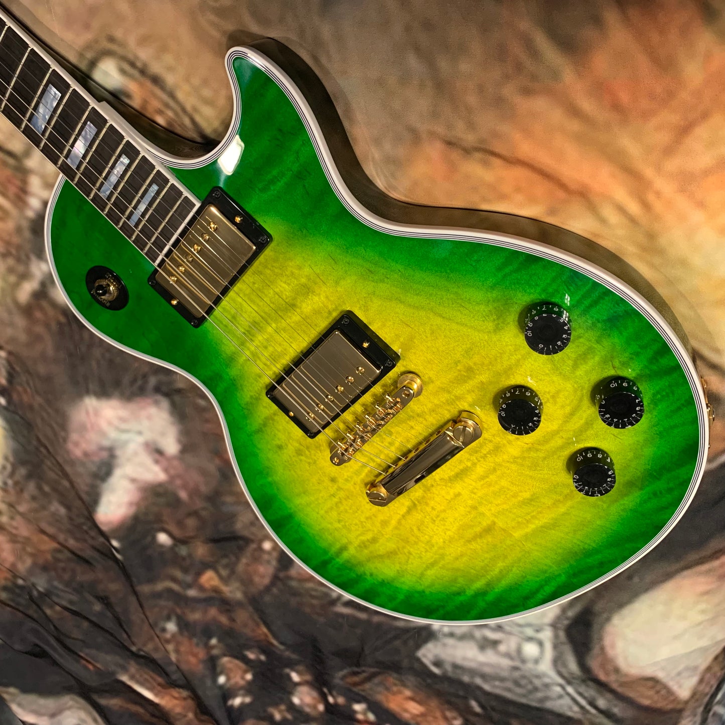 IGUANA AXCESS 🦎🔥! 2024 Gibson Custom Shop Les Paul Custom Axcess Stopbar Tailpiece Iguana Burst Trans Green Sunburst F Figured Flamed 490R 498T Black Ebony Fretboard Full Gloss Gold Hardware M2M Made To Measure Limited Edition Bengal Burst ABR-1 HP Heel