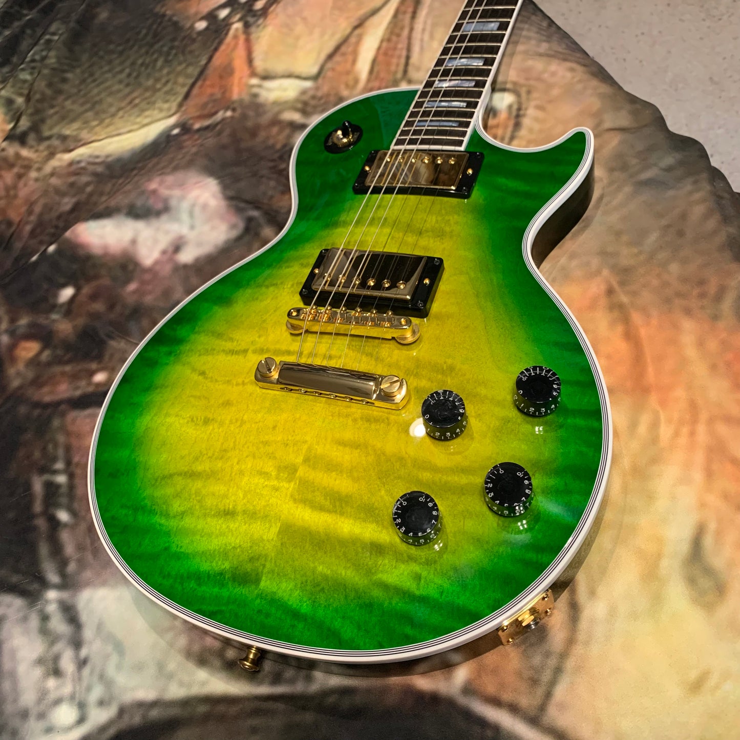 IGUANA AXCESS 🦎🔥! 2024 Gibson Custom Shop Les Paul Custom Axcess Stopbar Tailpiece Iguana Burst Trans Green Sunburst F Figured Flamed 490R 498T Black Ebony Fretboard Full Gloss Gold Hardware M2M Made To Measure Limited Edition Bengal Burst ABR-1 HP Heel