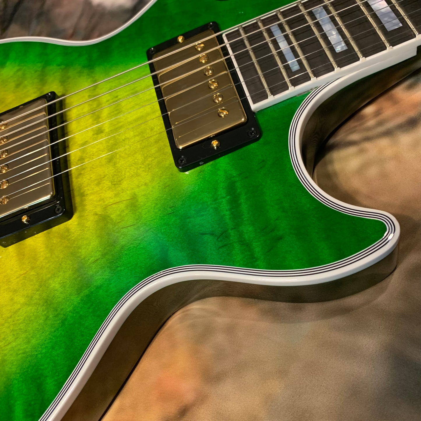 IGUANA AXCESS 🦎🔥! 2024 Gibson Custom Shop Les Paul Custom Axcess Stopbar Tailpiece Iguana Burst Trans Green Sunburst F Figured Flamed 490R 498T Black Ebony Fretboard Full Gloss Gold Hardware M2M Made To Measure Limited Edition Bengal Burst ABR-1 HP Heel