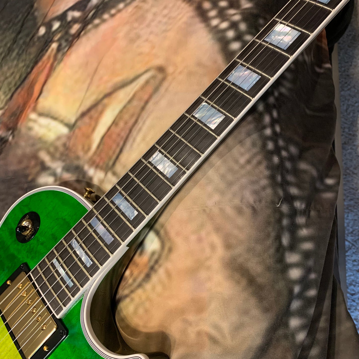 IGUANA AXCESS 🦎🔥! 2024 Gibson Custom Shop Les Paul Custom Axcess Stopbar Tailpiece Iguana Burst Trans Green Sunburst F Figured Flamed 490R 498T Black Ebony Fretboard Full Gloss Gold Hardware M2M Made To Measure Limited Edition Bengal Burst ABR-1 HP Heel